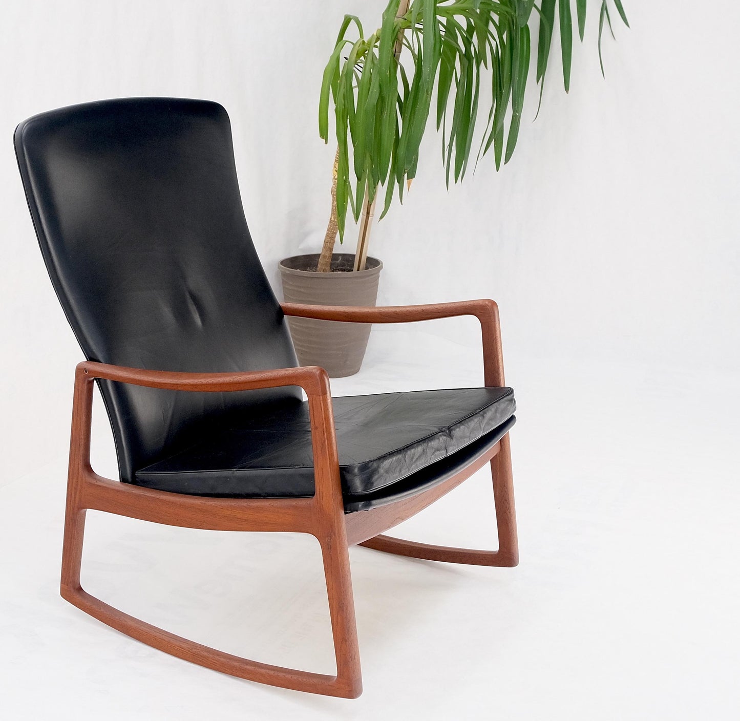 EstablishedLines Danish Mid-Century Modern Teak Leather Upholstery Lounge Rocking Chair MINT!