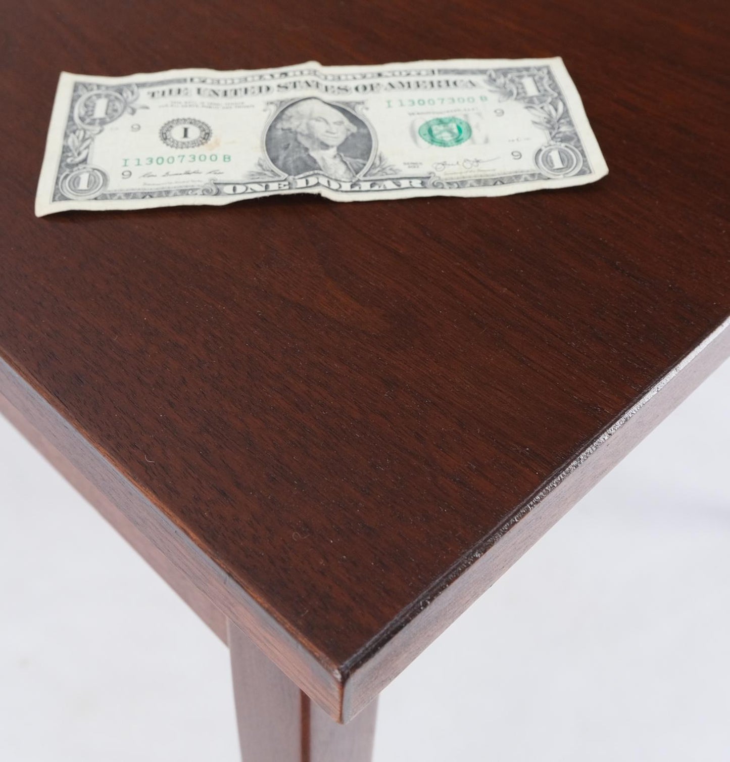 EstablishedLines Knoll Risom One Drawer Oiled Walnut Tapered Legs End Side Table Stand Decor Mint