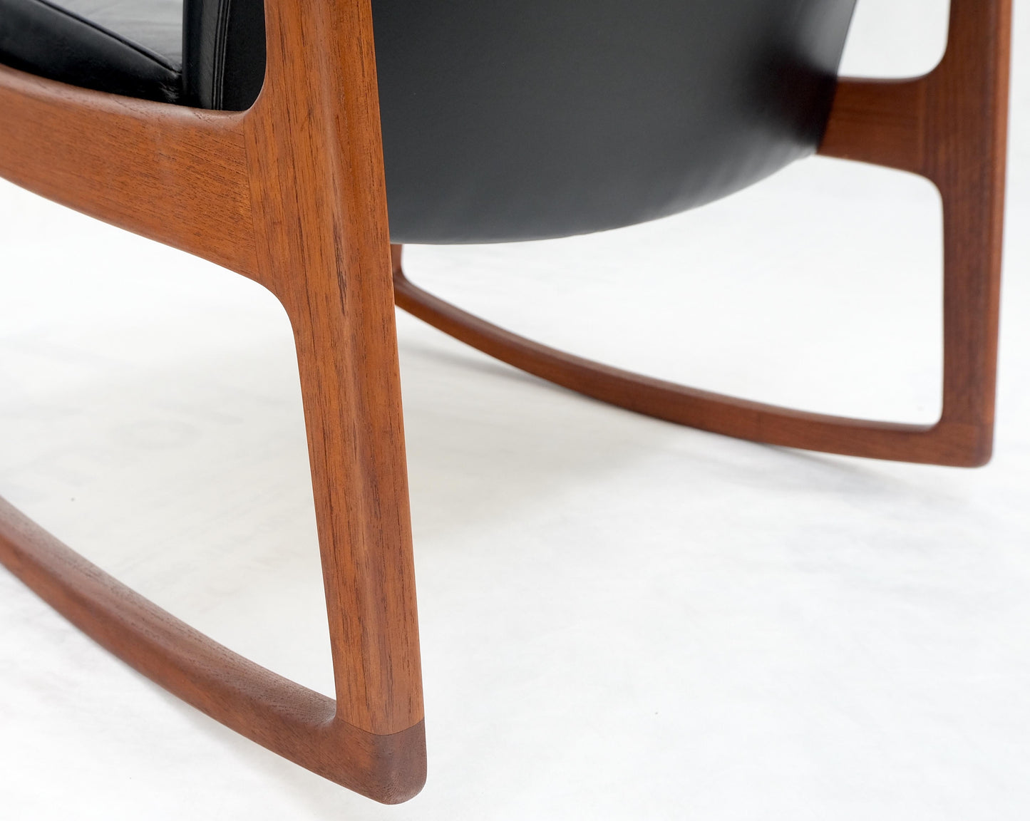 EstablishedLines Danish Mid-Century Modern Teak Leather Upholstery Lounge Rocking Chair MINT!