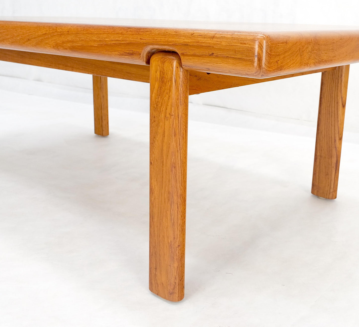 EstablishedLines Danish Mid Century Modern Compact Rectangle Solid Teak Legs Coffee Table MINT