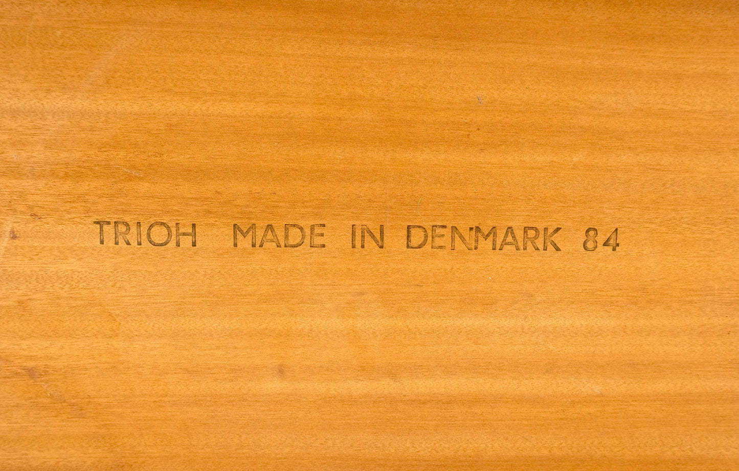 EstablishedLines Danish Mid Century Modern Compact Rectangle Solid Teak Legs Coffee Table MINT