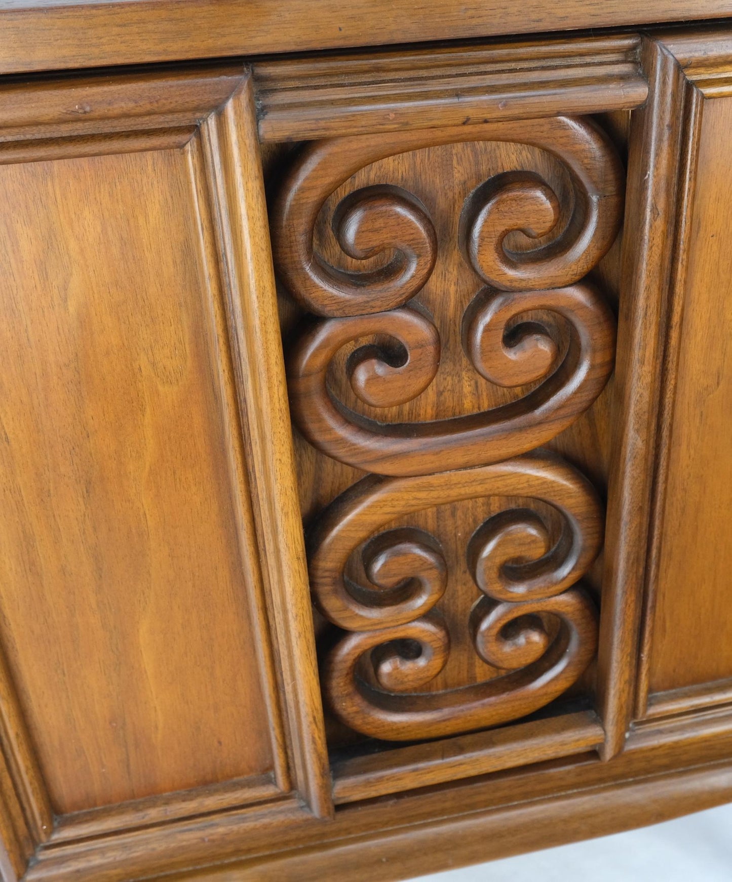 EstablishedLines Pair of Walnut Carved Modern Ornament Front Door End Table Night Stands Mint