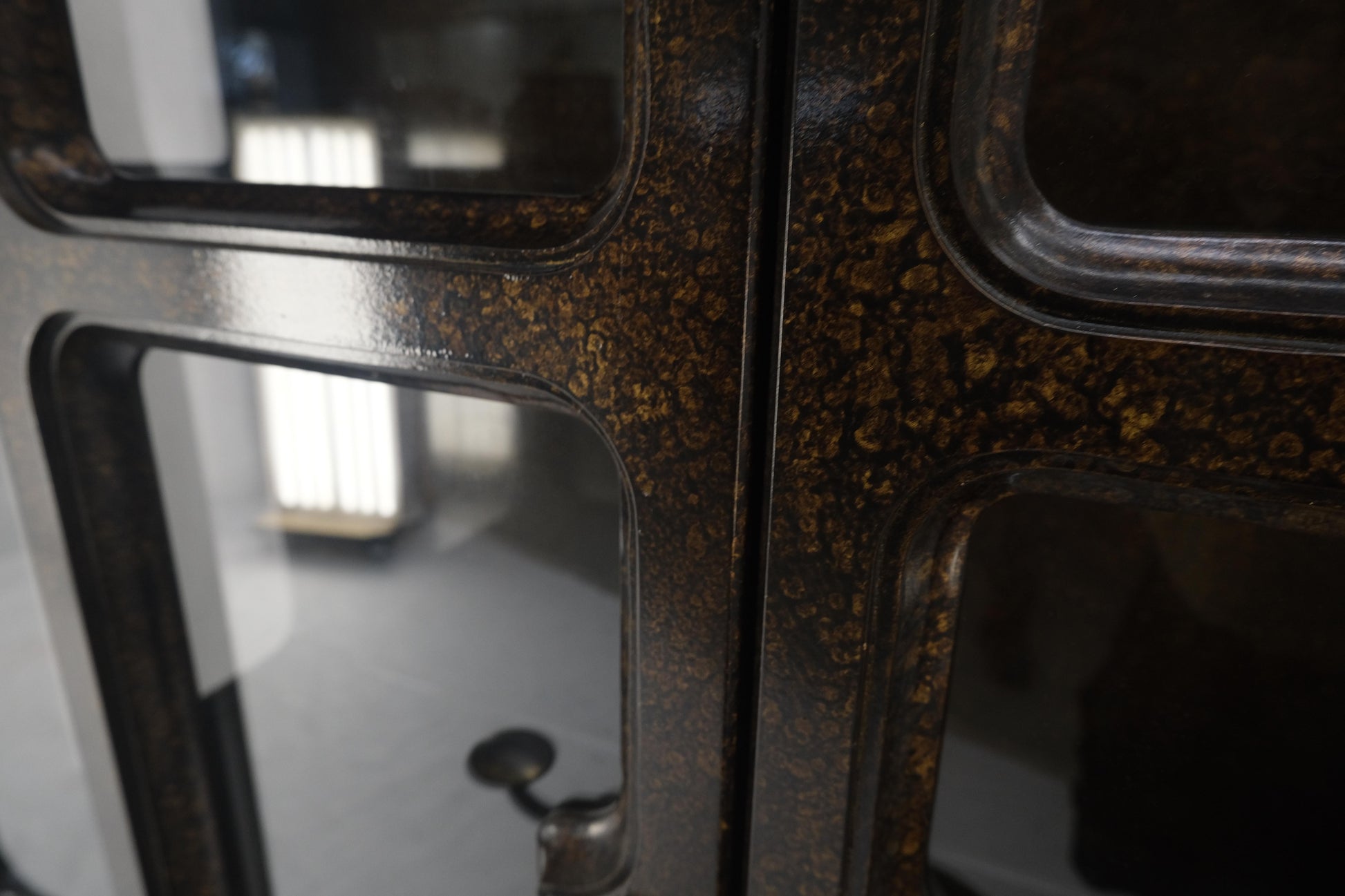 EstablishedLines Drexel Pair of Large Tortoise Finish Vitrines Etageres Cupboards Showcases MINT