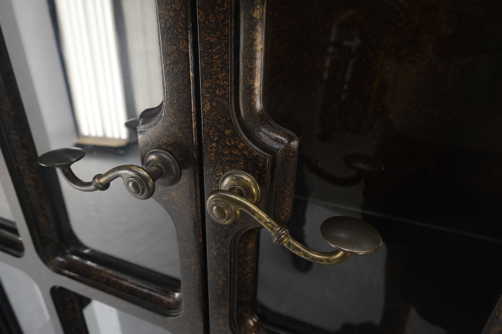 EstablishedLines Drexel Pair of Large Tortoise Finish Vitrines Etageres Cupboards Showcases MINT