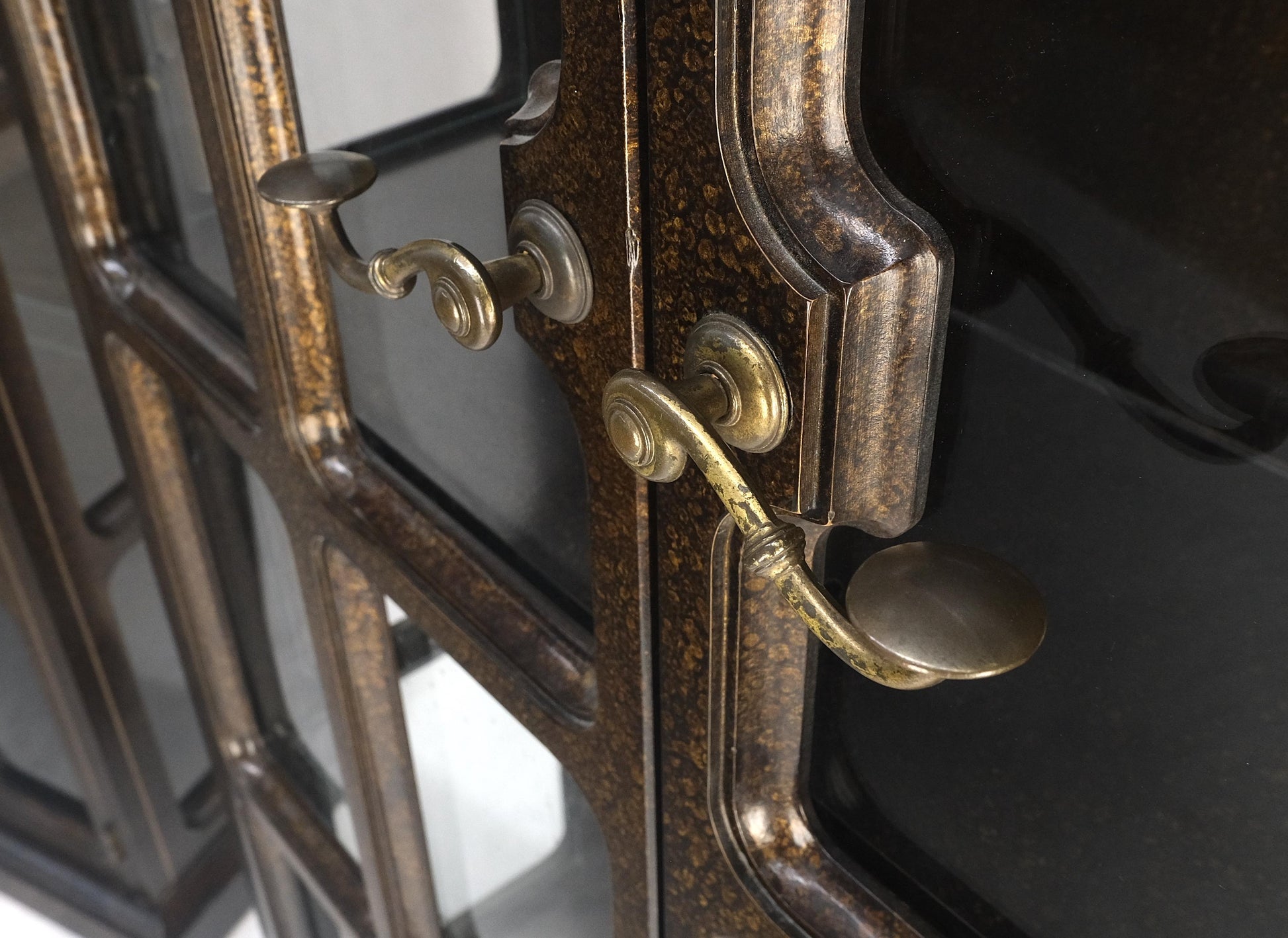 EstablishedLines Drexel Pair of Large Tortoise Finish Vitrines Etageres Cupboards Showcases MINT