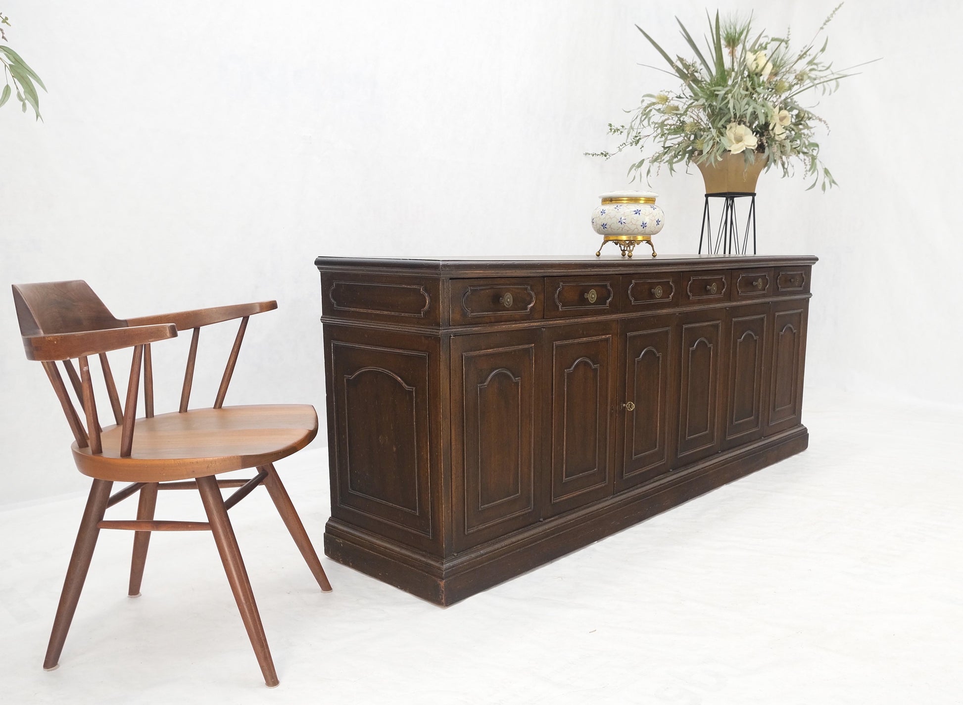 EstablishedLines Bloomingdale's Long Dresser Credenza Accordion Door 18 Drawers Dark Walnut MINT!