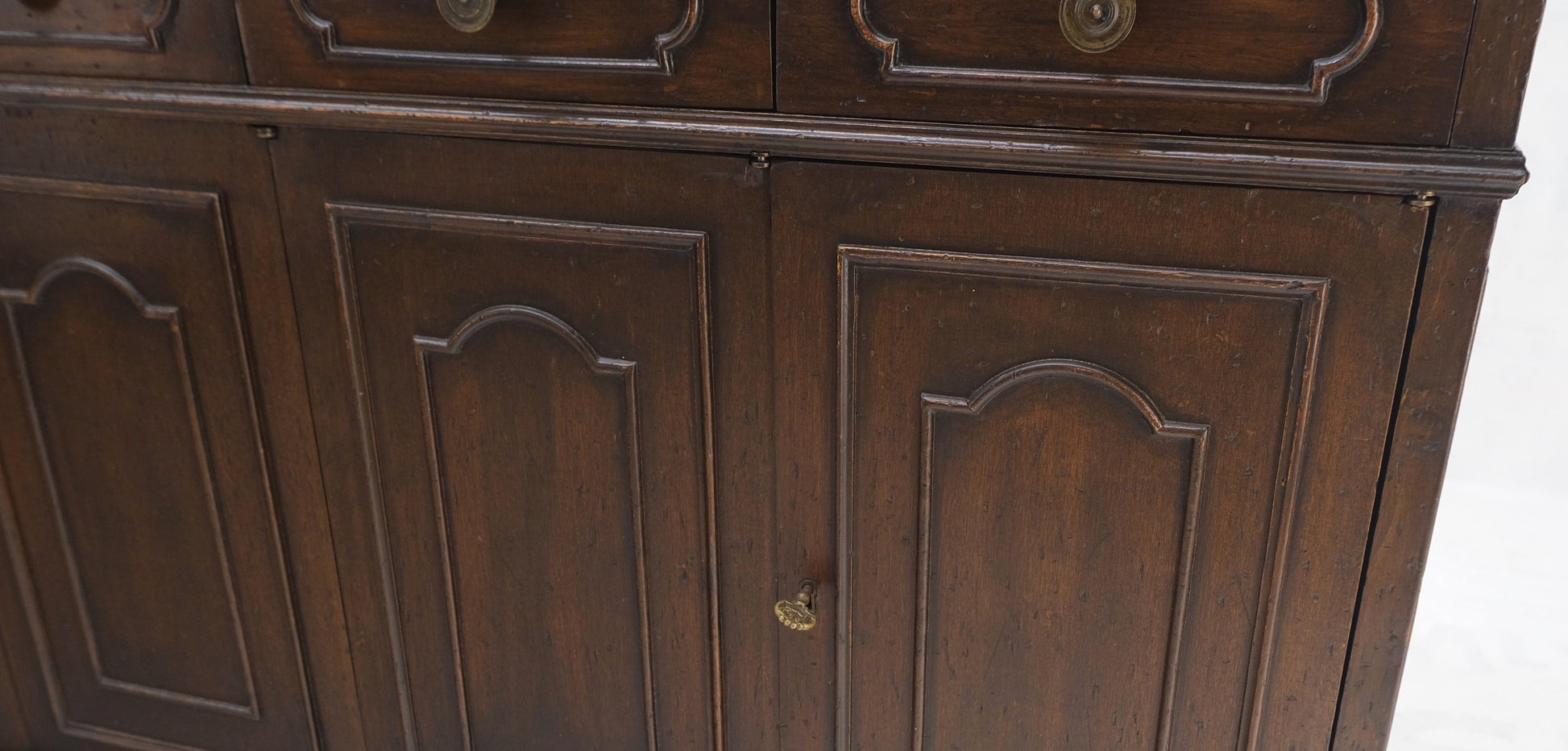 EstablishedLines Bloomingdale's Long Dresser Credenza Accordion Door 18 Drawers Dark Walnut MINT!