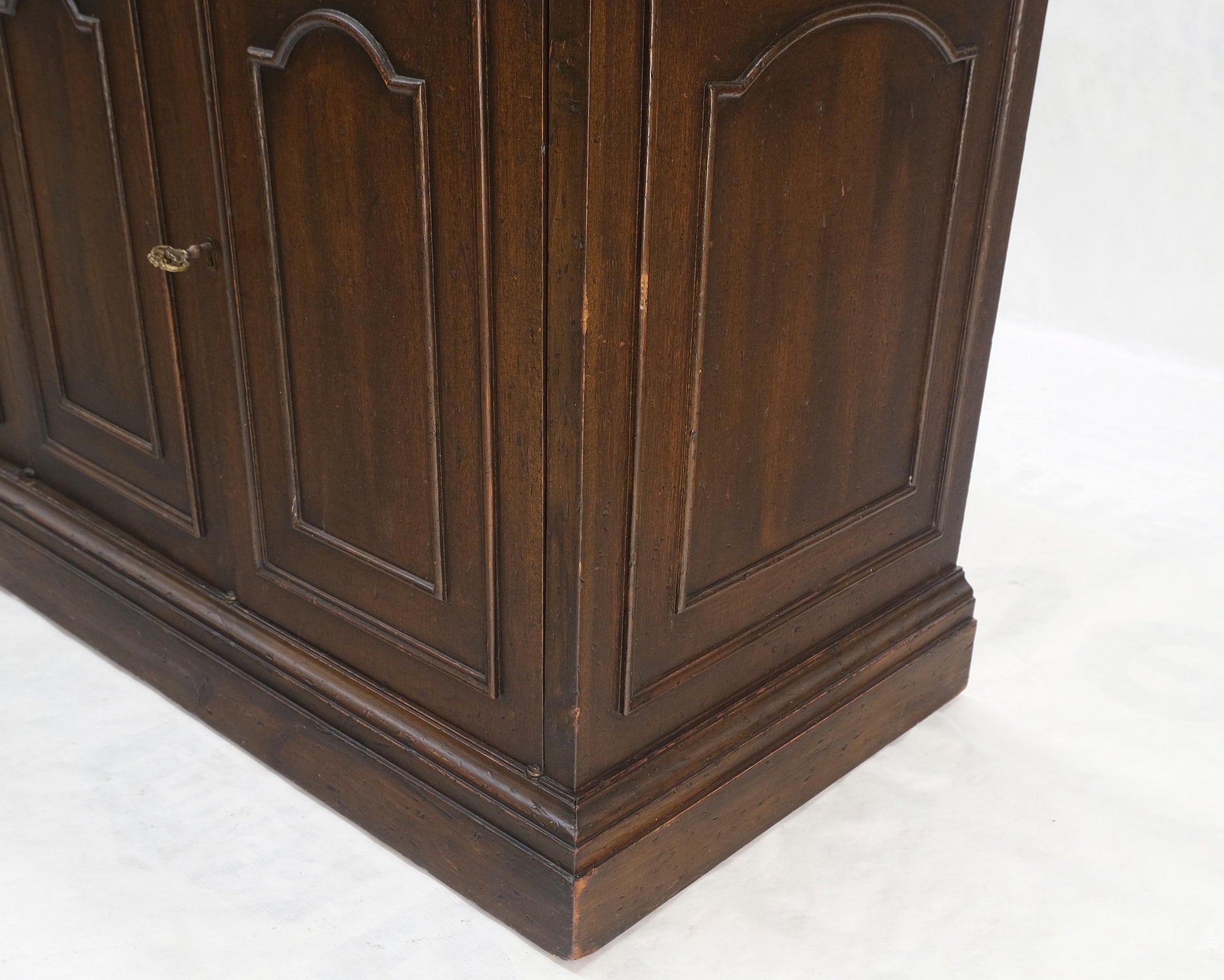 EstablishedLines Bloomingdale's Long Dresser Credenza Accordion Door 18 Drawers Dark Walnut MINT!