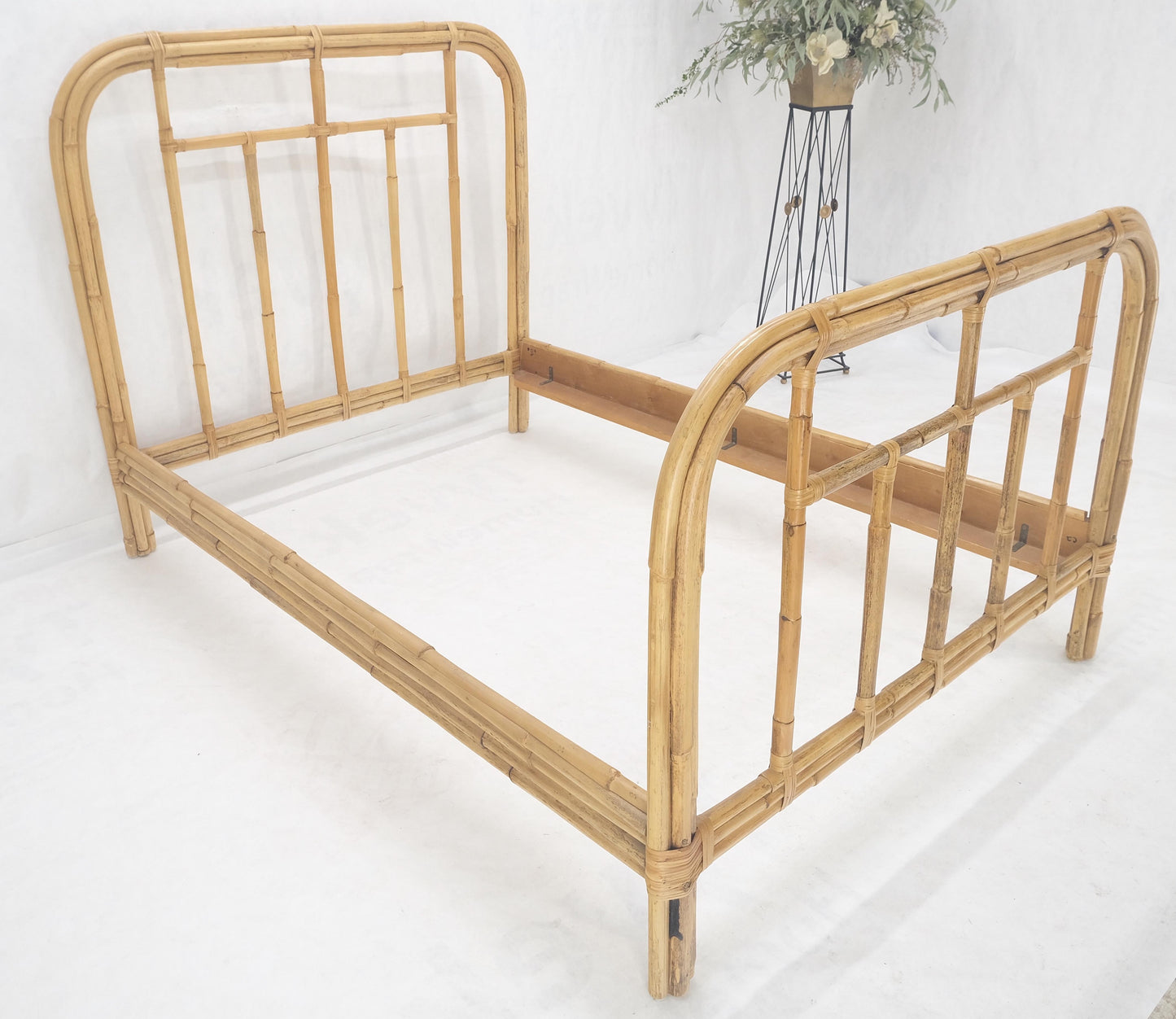 Bent Bamboo Rattan Headboard Footboard Queen Size Bed Mid Century MINT!