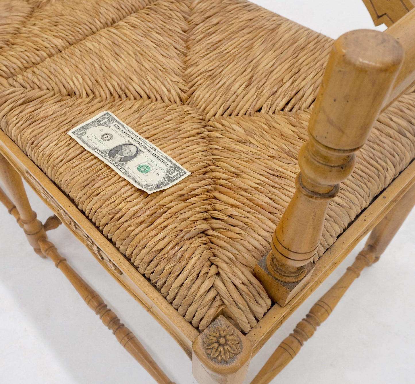 EstablishedLines Rush Seat Ladder Back Carved Maple Country Style Loveseat Sofa Bench MINT!