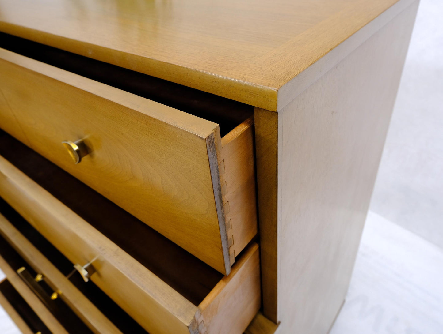 EstablishedLines Mid-Century Modern Floating Base 5 Drawers High Chest Dresser