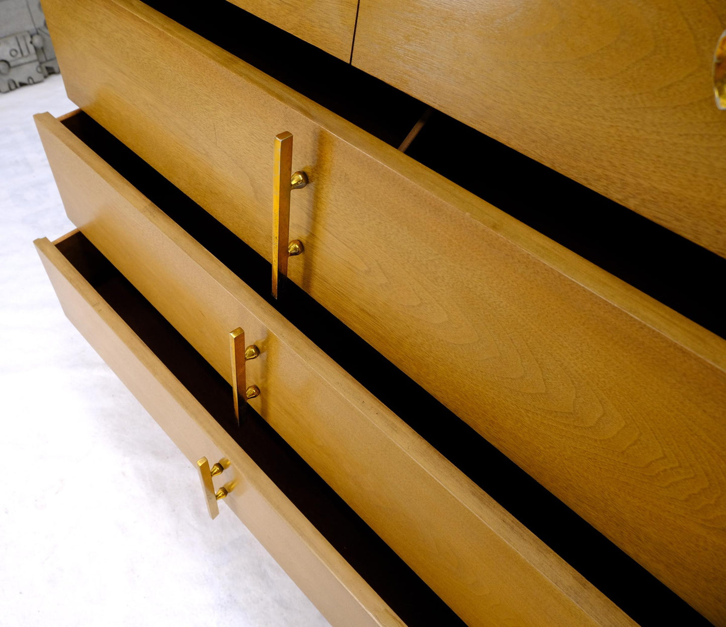 EstablishedLines Mid-Century Modern Floating Base 5 Drawers High Chest Dresser