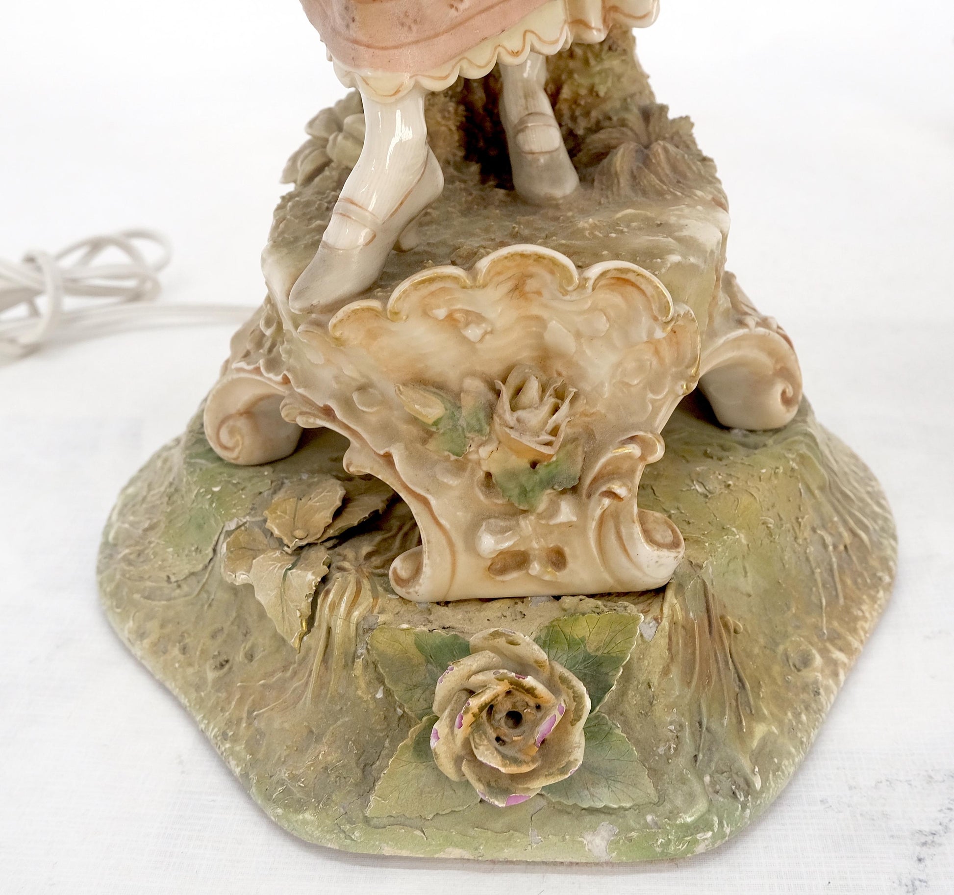 EstablishedLines Pair of Large Porcelain Ceramic Dancing Very Fine Figurines Table Lamps MINT!