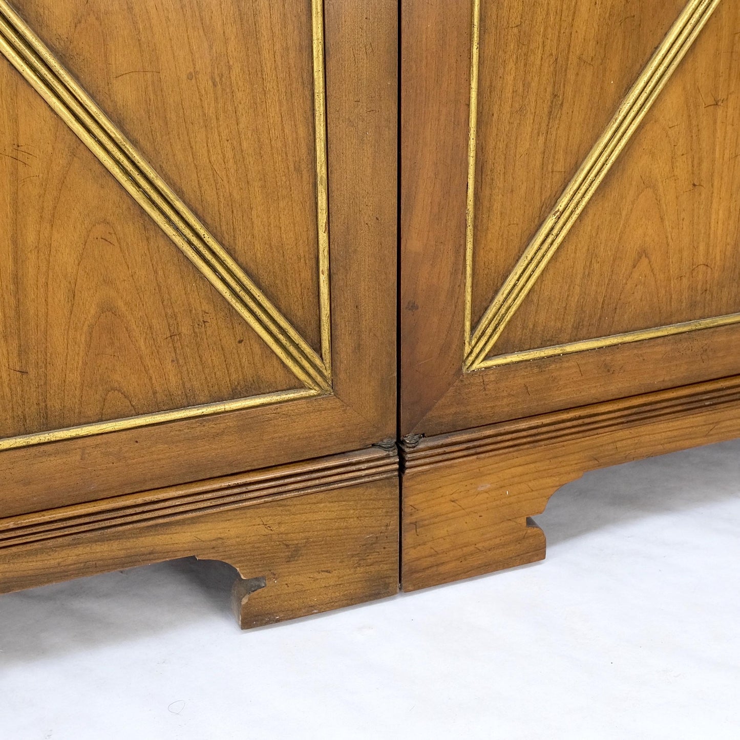 EstablishedLines Baker Double Doors Compartments Long Credenza Sideboard Buffet Cabinet MINT!