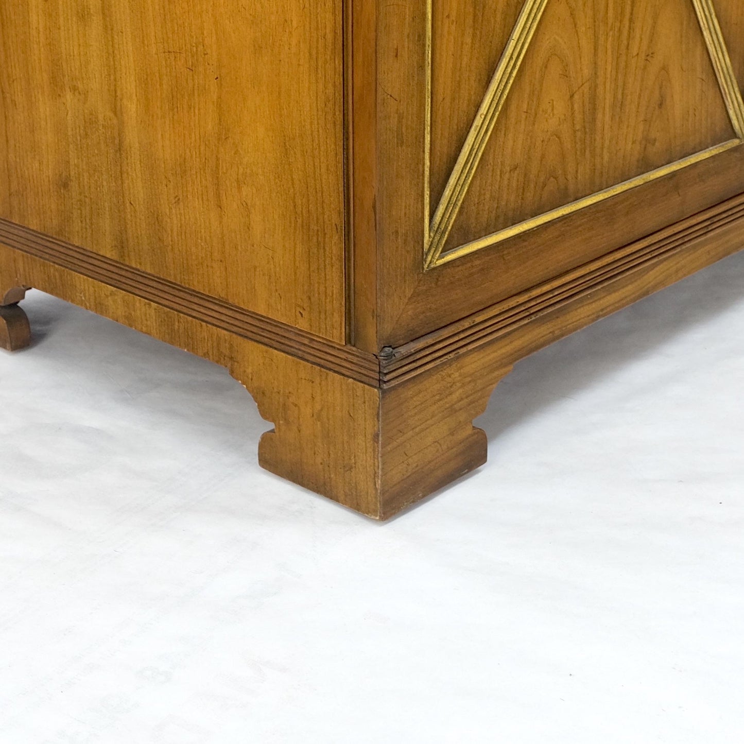 EstablishedLines Baker Double Doors Compartments Long Credenza Sideboard Buffet Cabinet MINT!