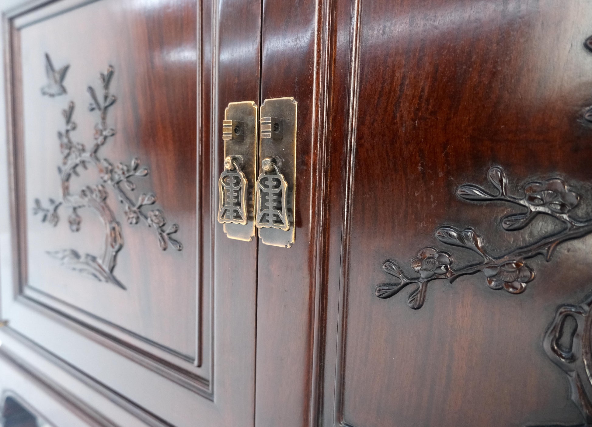 EstablishedLines Asian Mid Century Modern Carved 4 Doors 3 Drawers Credenza Dark Solid Teak MINT