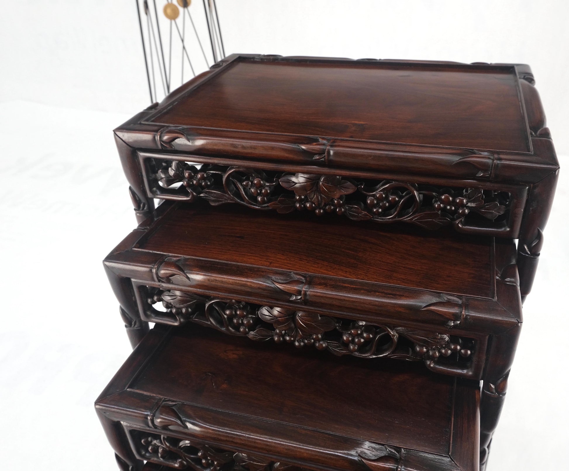 EstablishedLines Set of 4 Nesting Stacking Carved Rosewood End Side Occasional Tables Set Mint!