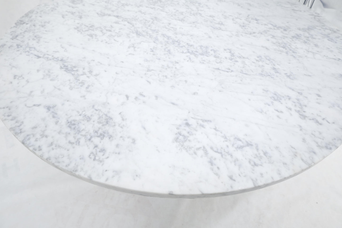 EstablishedLines Large White Grey 54" Round Marble Top Heavy Turned Onion Base Dining Table MINT!