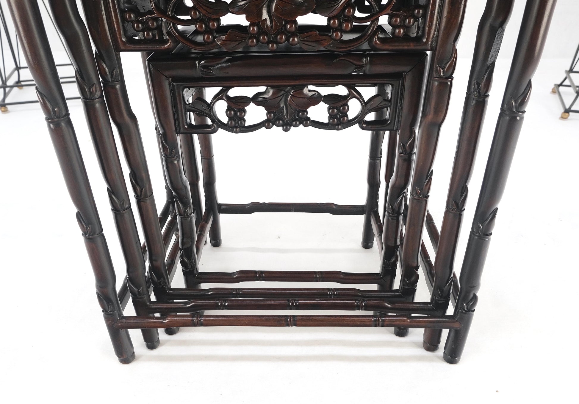 EstablishedLines Set of 4 Nesting Stacking Carved Rosewood End Side Occasional Tables Set Mint!