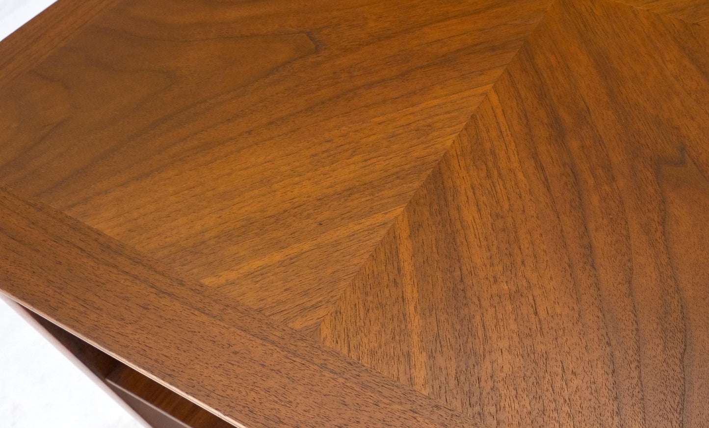 EstablishedLines Henredon Heritage Square Walnut Two Tier Side End Coffee Table MINT!