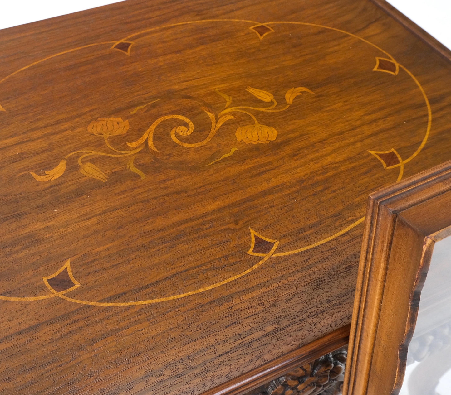 EstablishedLines Removable Tray Top Pierce Carved Inlayed Walnut Side End Table Stand Mint!