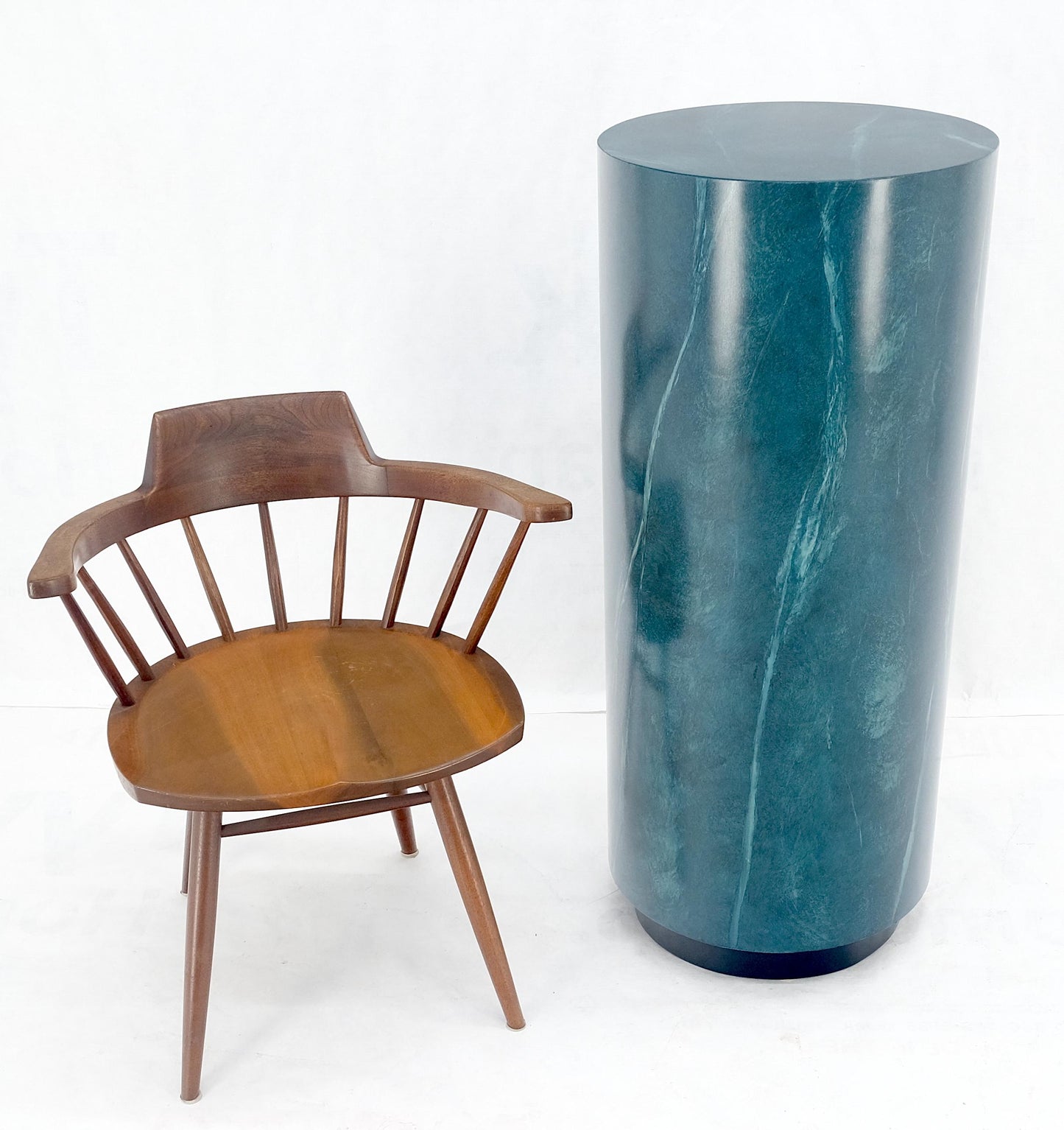 EstablishedLines Large 18" in Diameter 42" Tall Faux Green Marble Pedestal Stand Black Base MINT!