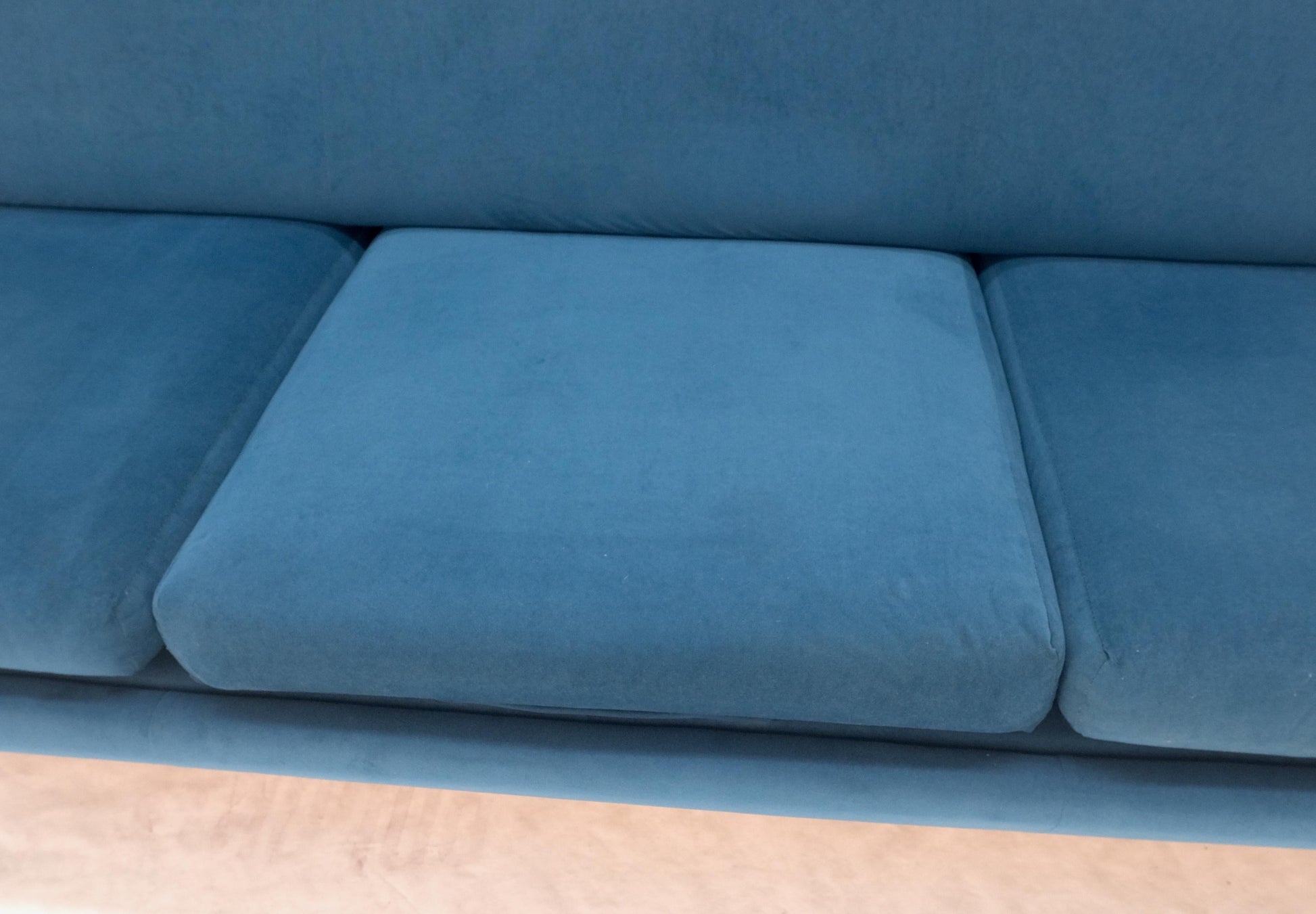 EstablishedLines Marco Zanuso Sofa for Arflex Mid Century Italian Modern Teal Upholstery Clean!
