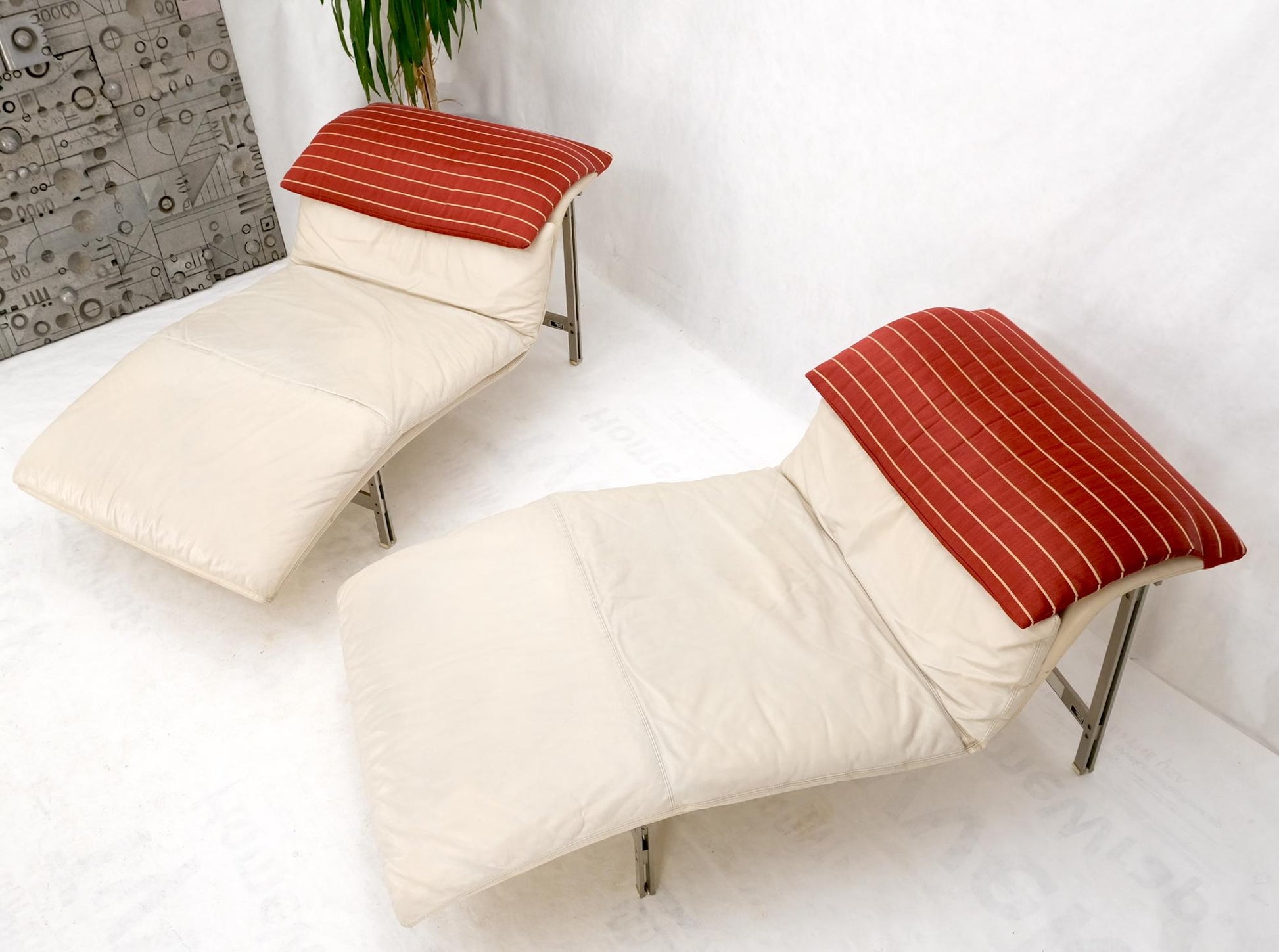 EstablishedLines Pair of Sapority Italian Mid Century Modern Leather Chaise Lounges
