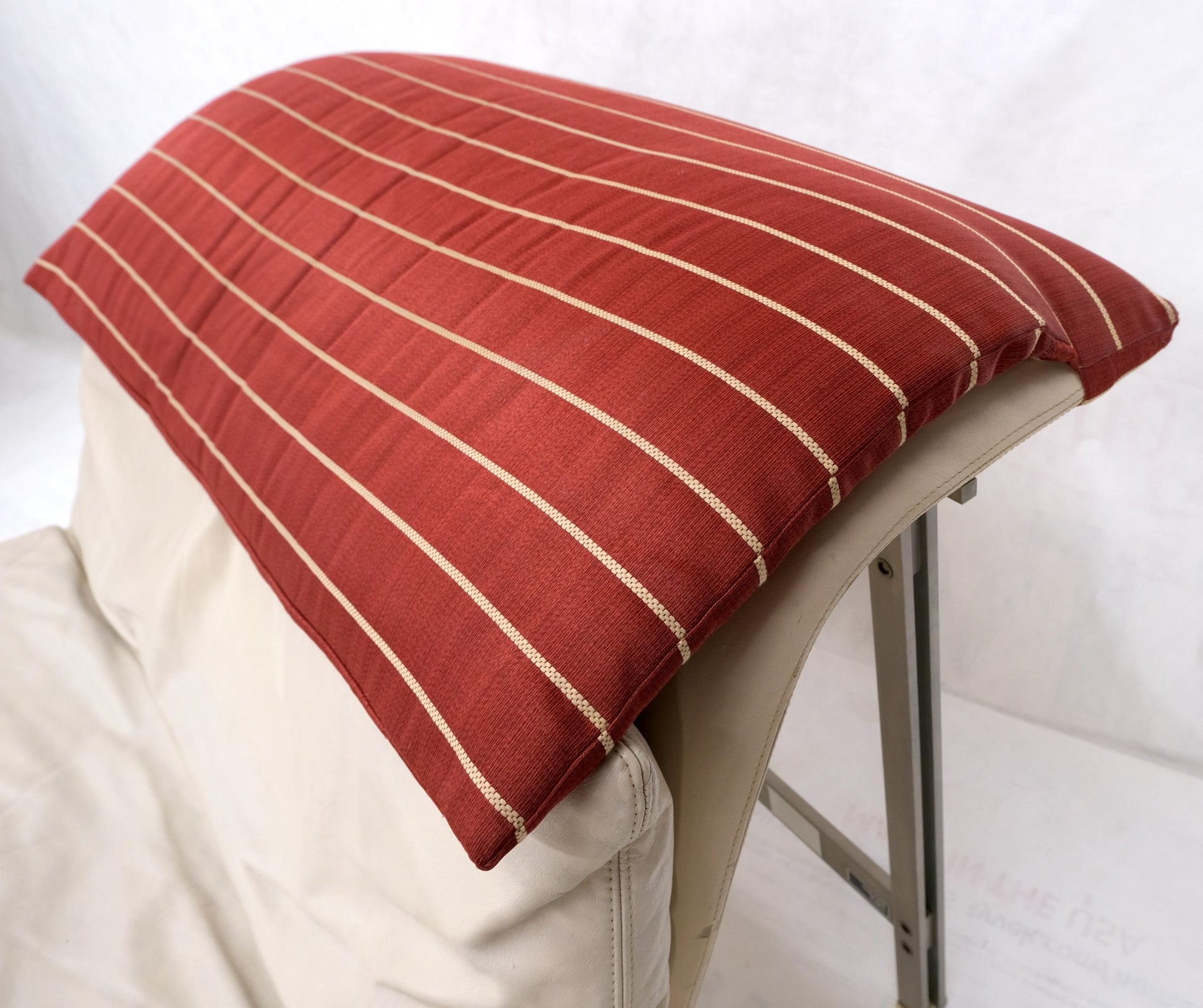 EstablishedLines Pair of Sapority Italian Mid Century Modern Leather Chaise Lounges