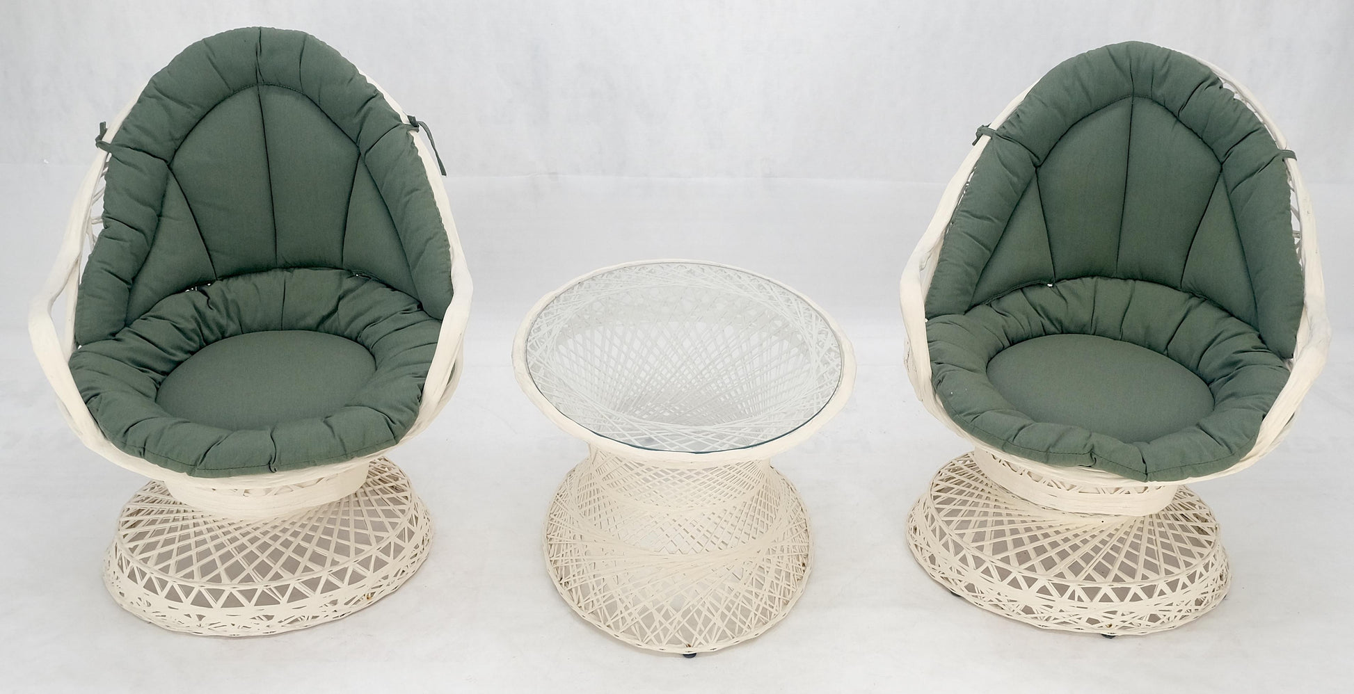 EstablishedLines Set of 2 Egg Shape Fiberglass Spun Outdoor Lounge Chairs Woodard Coffee Table