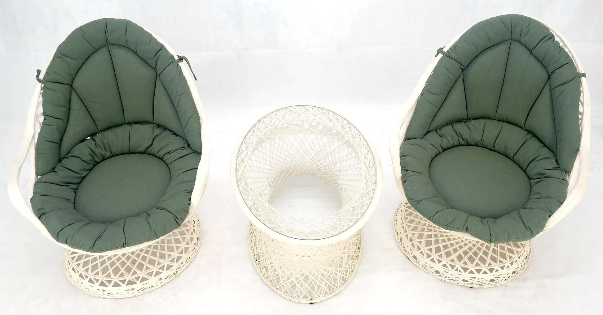 EstablishedLines Set of 2 Egg Shape Fiberglass Spun Outdoor Lounge Chairs Woodard Coffee Table