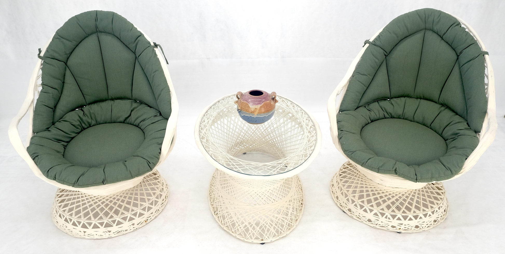 EstablishedLines Set of 2 Egg Shape Fiberglass Spun Outdoor Lounge Chairs Woodard Coffee Table