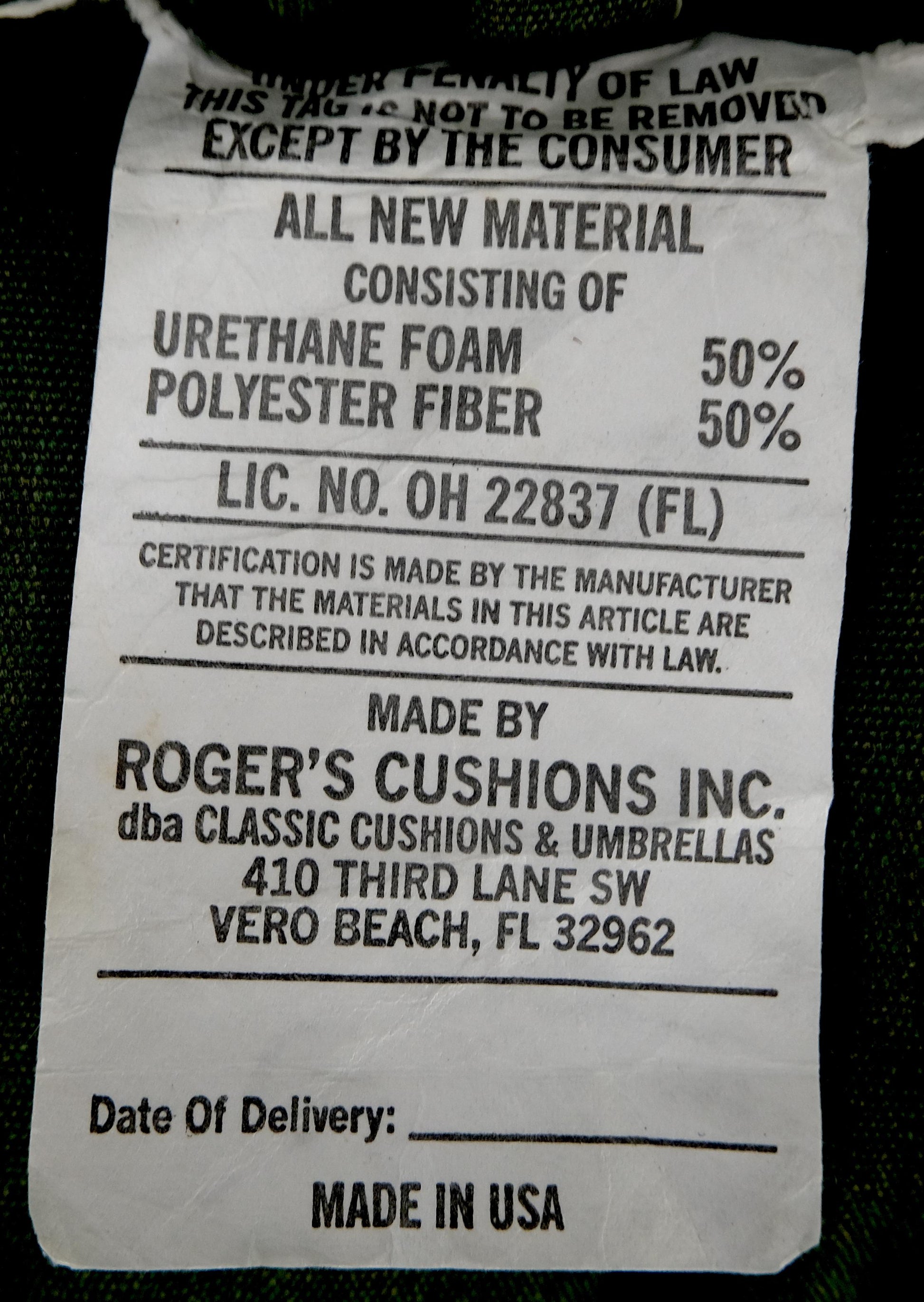 EstablishedLines Set of 2 Egg Shape Fiberglass Spun Outdoor Lounge Chairs Woodard Coffee Table