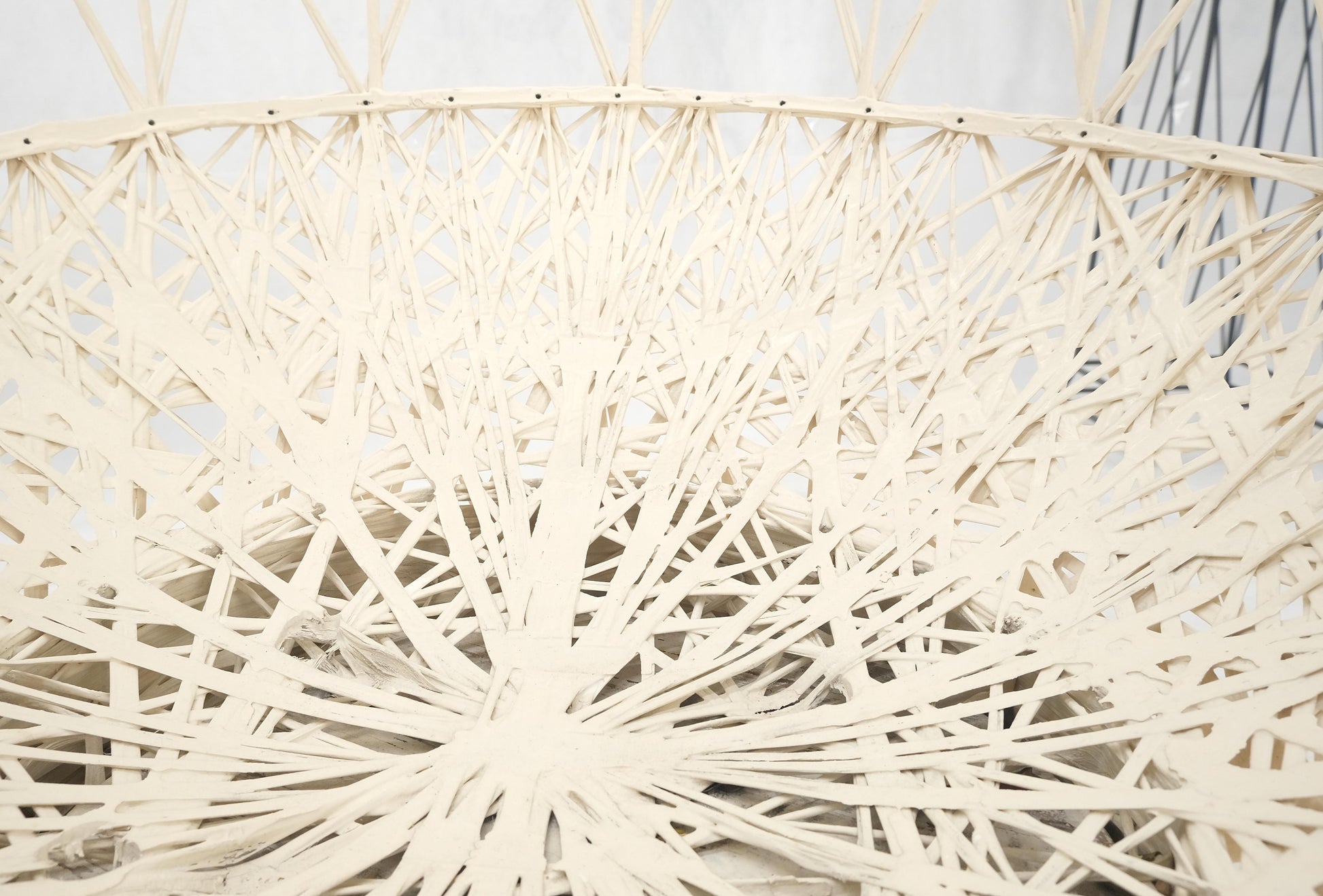 EstablishedLines Set of 2 Egg Shape Fiberglass Spun Outdoor Lounge Chairs Woodard Coffee Table