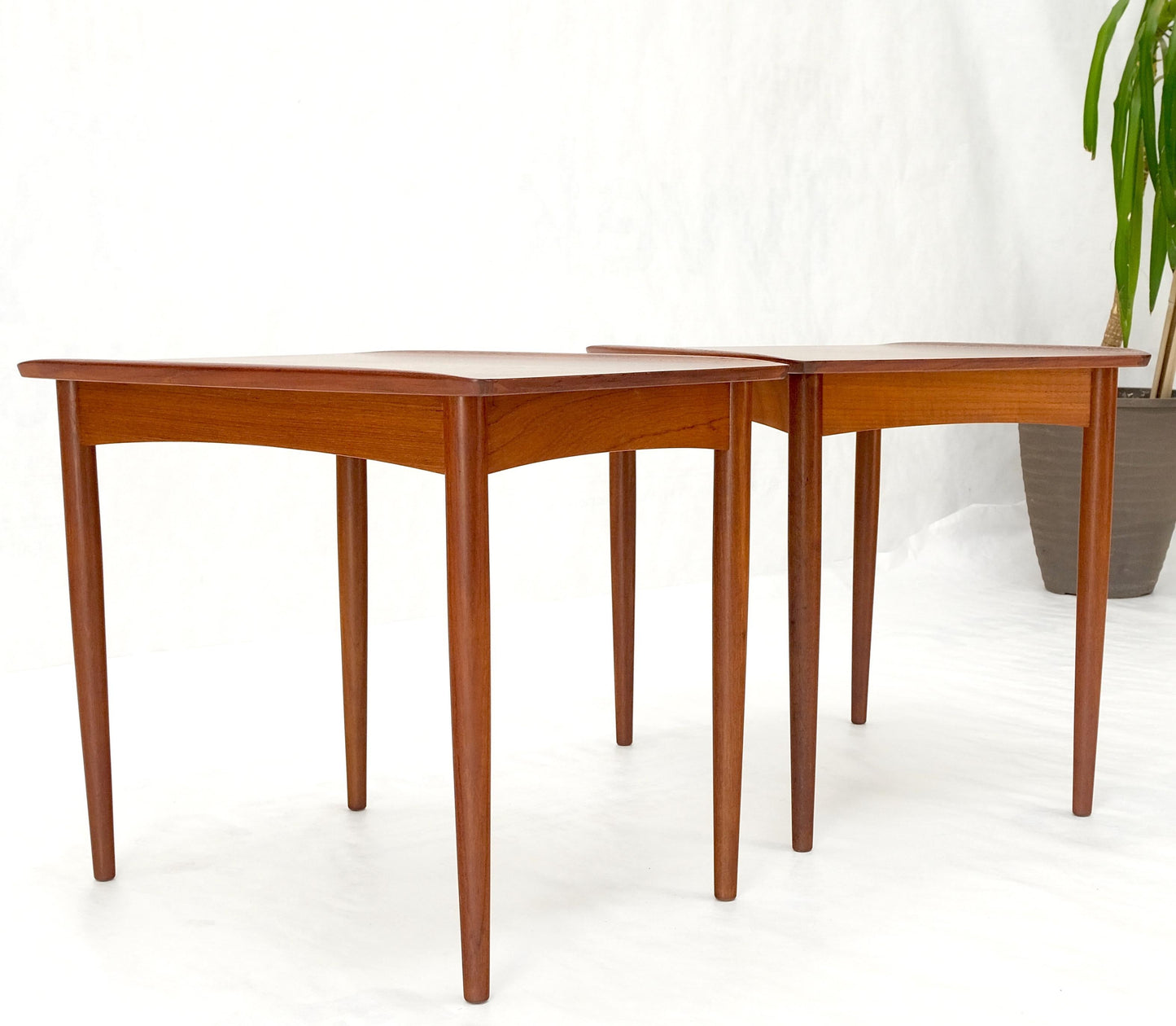 EstablishedLines Pair of Danish Mid Century Modern Rolled Edges Side End Tables Stands Dowel Legs