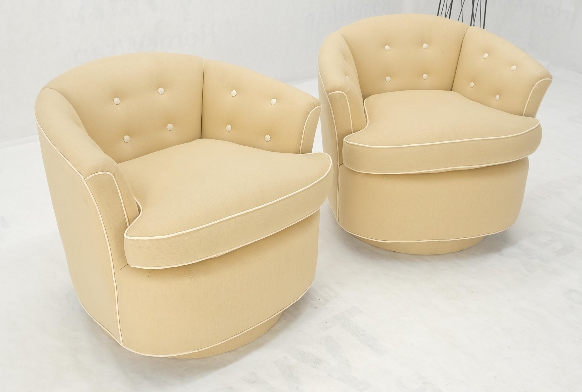 EstablishedLines Pair of New Linen Upholstery Round Swivel Tub Barrel Back Chairs Baughman MINT!