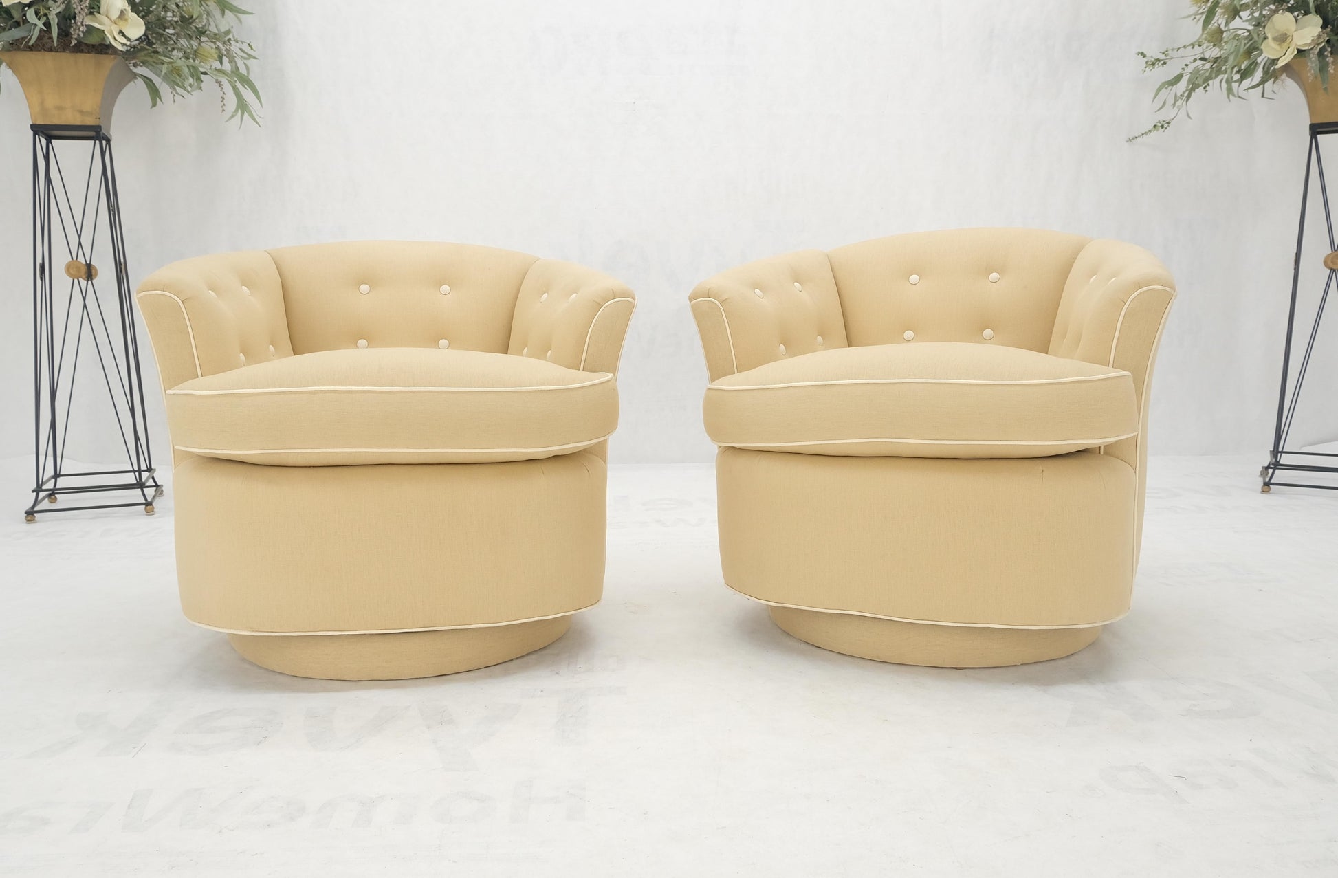 EstablishedLines Pair of New Linen Upholstery Round Swivel Tub Barrel Back Chairs Baughman MINT!