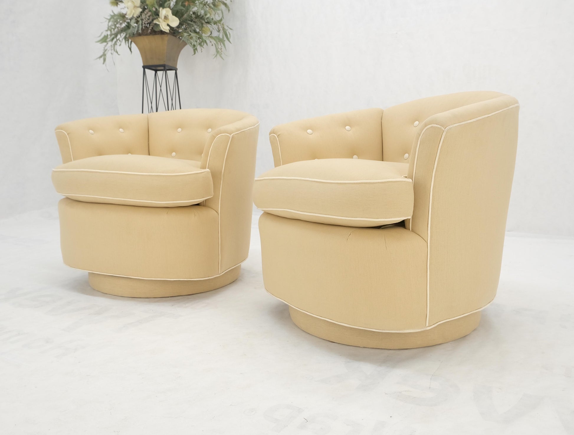 EstablishedLines Pair of New Linen Upholstery Round Swivel Tub Barrel Back Chairs Baughman MINT!