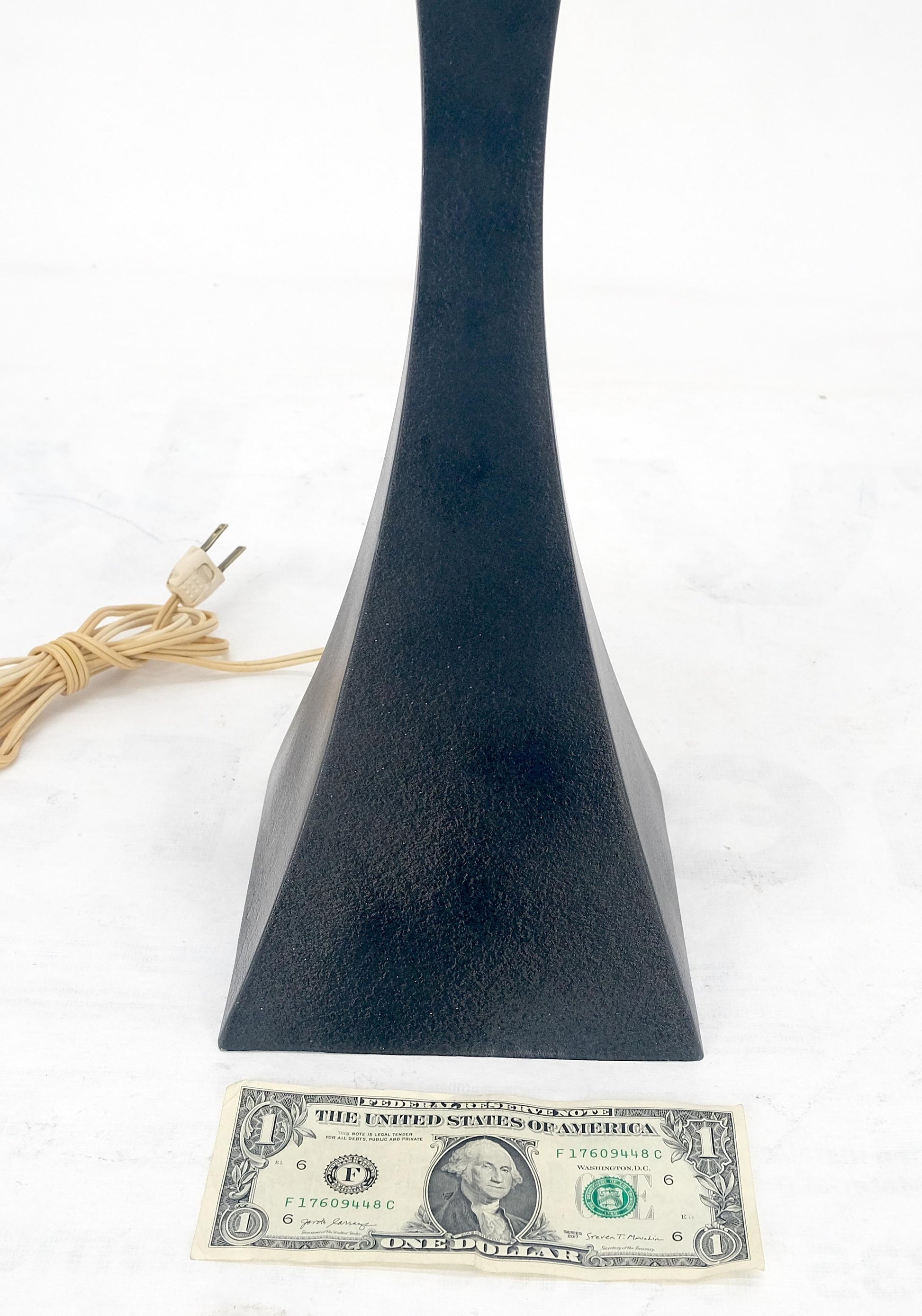 EstablishedLines Mid Century Modern Concave Pyramid Shape c1960s Black Enamel Table Lamp MINT!