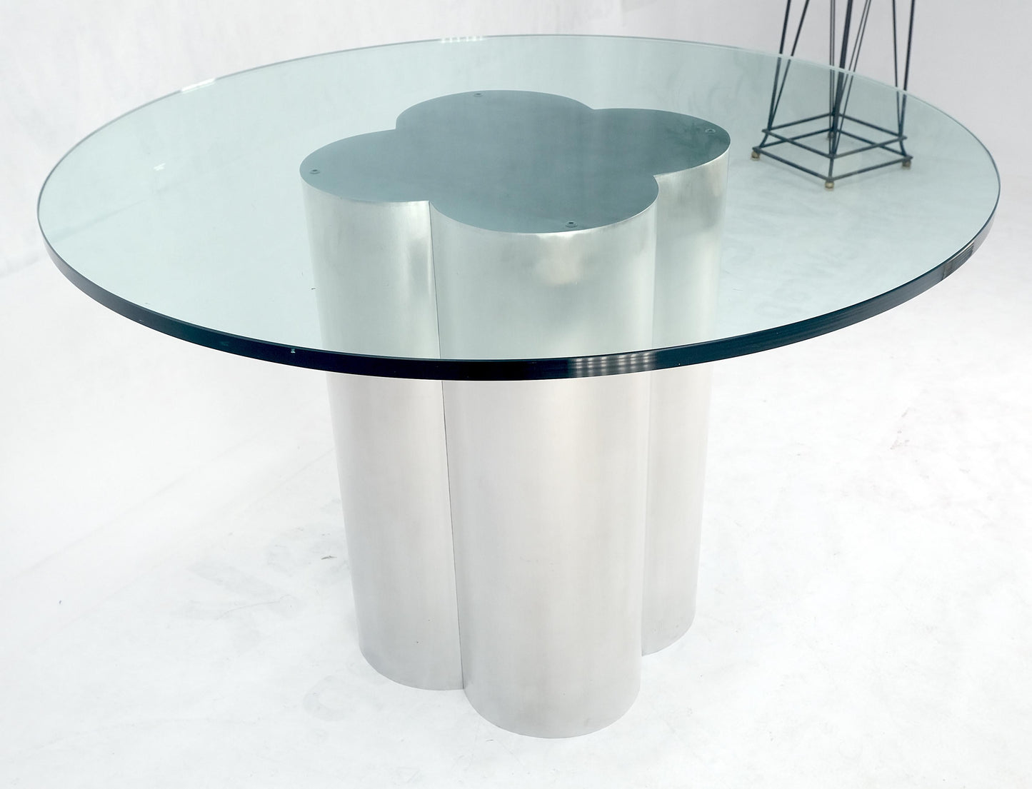 Clover Shape Fused Brushed Aluminum Cylinders Round Glass Top Dining Game Table