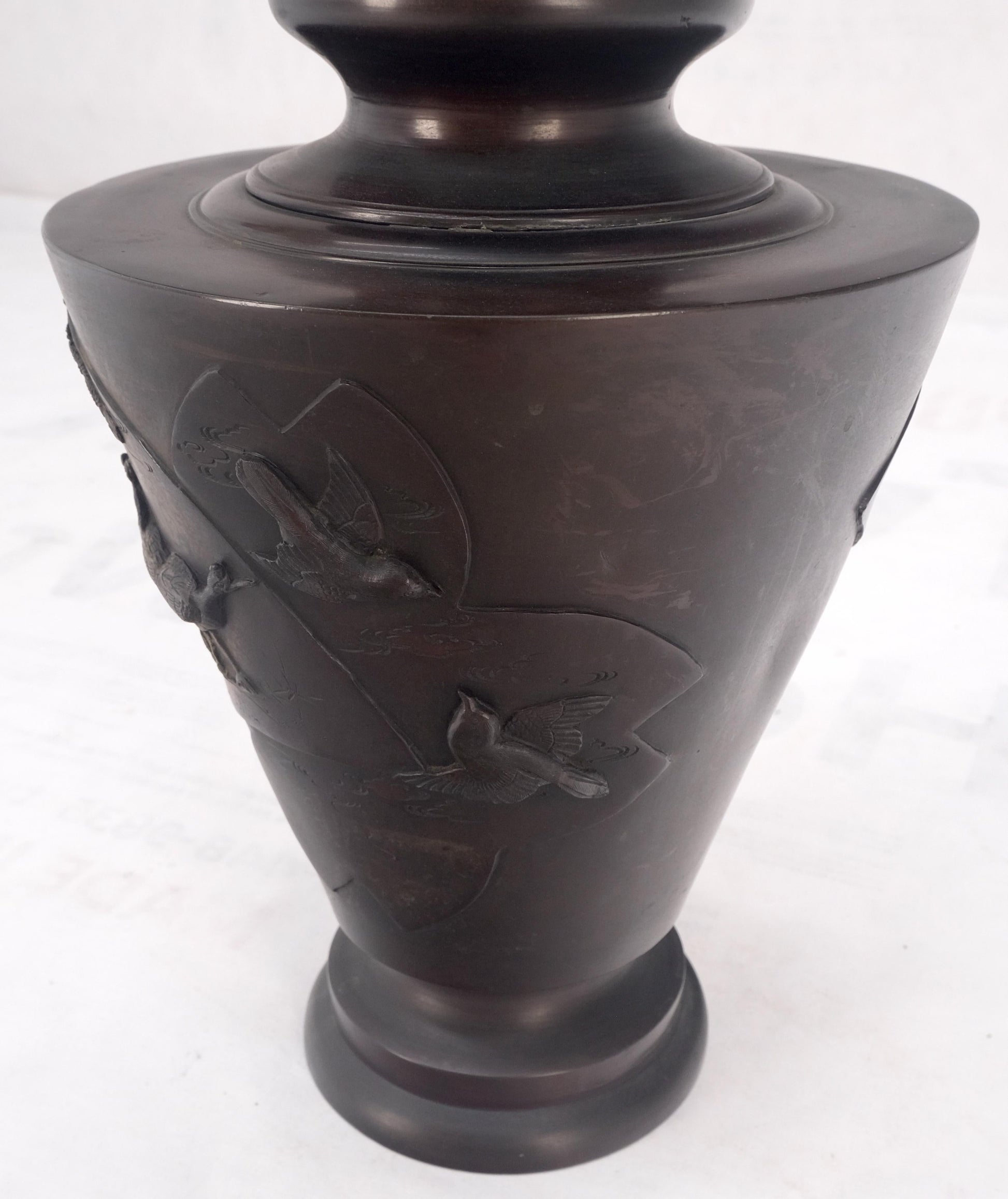 EstablishedLines large Brass or Bronze Asian Two Handles Vase Urn Birds Motif Reliefs Clean!