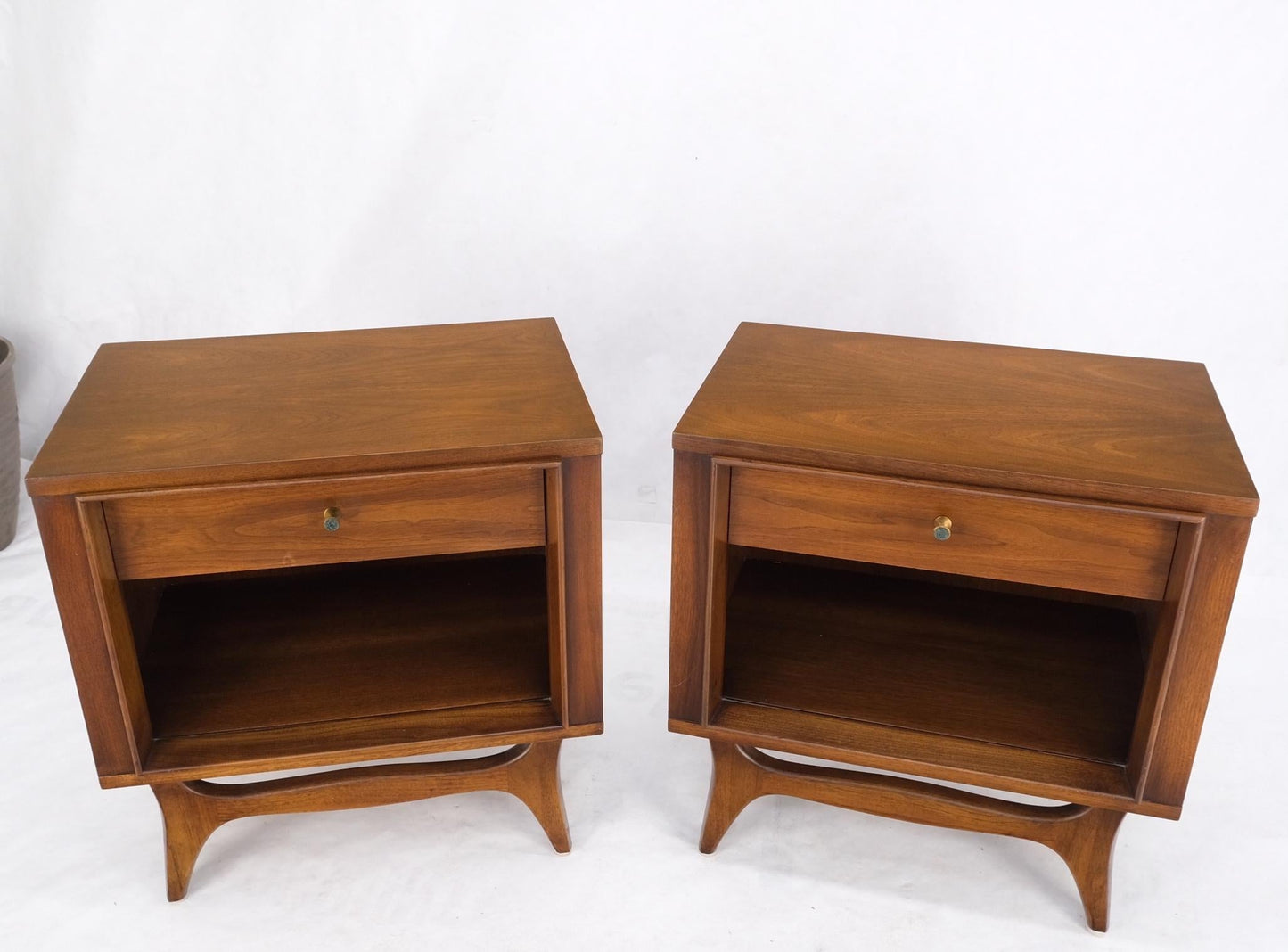 EstablishedLines Pair Walnut One Drawer Mid-Century Modern End Tables Night Stands Mint!