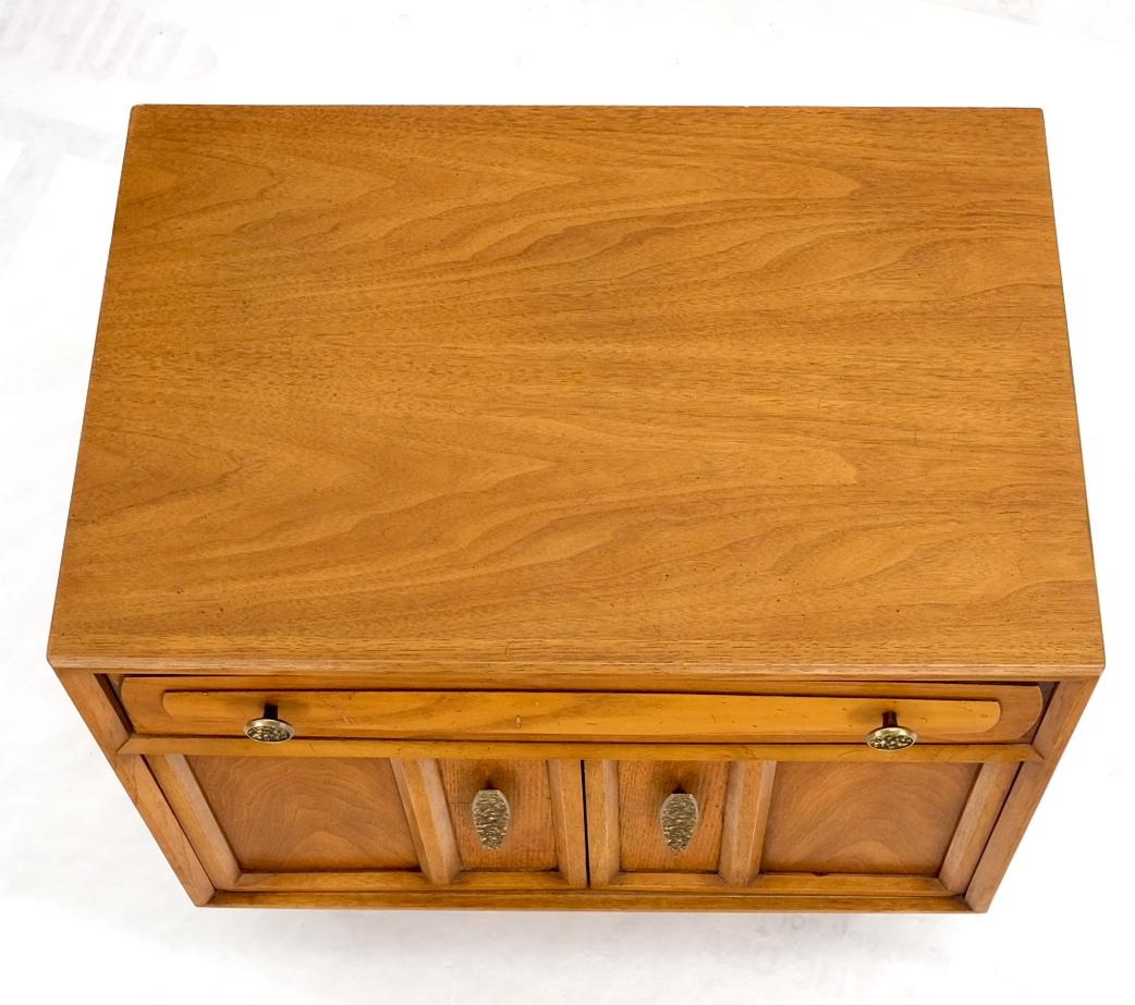 EstablishedLines Mid Century Modern Two Doors Drawer Walnut End Table Nightstand Hammered Pulls