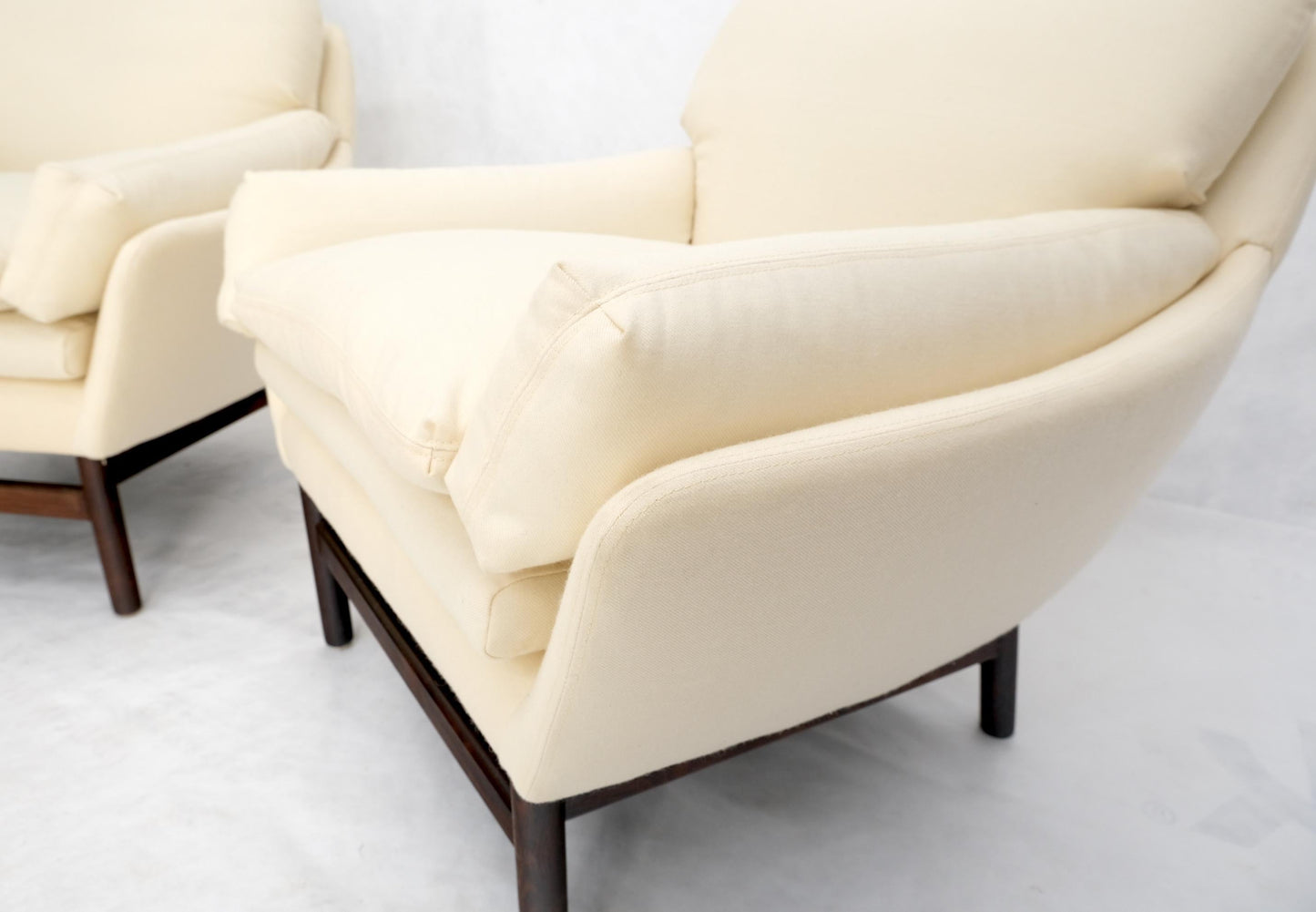 EstablishedLines Solid Rosewood Dowel Shape Legs New Soft Wool Upholstery Danish Lounge Chairs