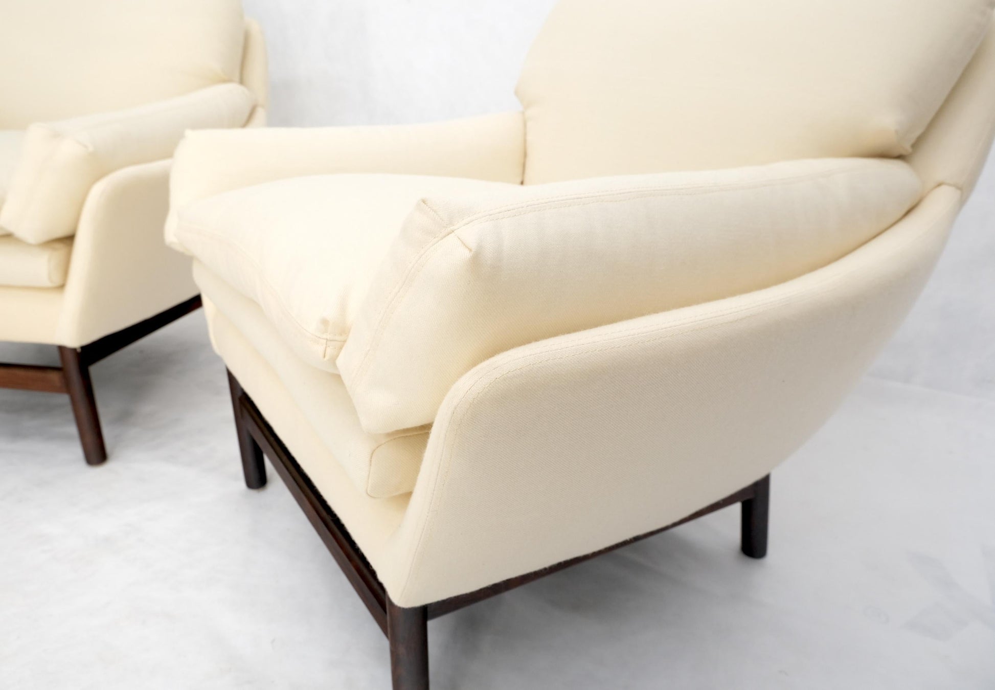 EstablishedLines Solid Rosewood Dowel Shape Legs New Soft Wool Upholstery Danish Lounge Chairs