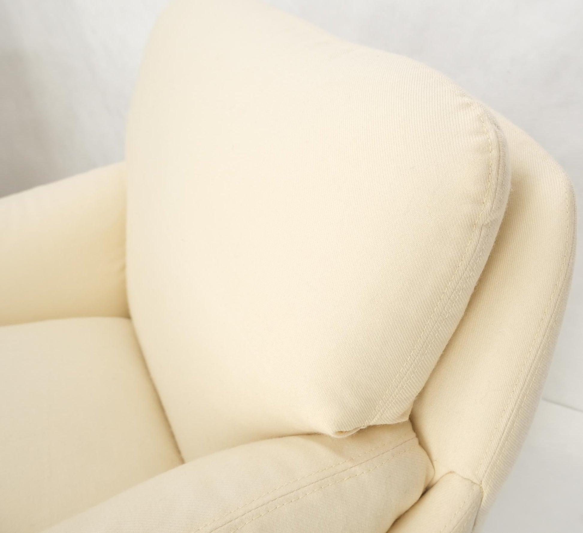 EstablishedLines Solid Rosewood Dowel Shape Legs New Soft Wool Upholstery Danish Lounge Chairs