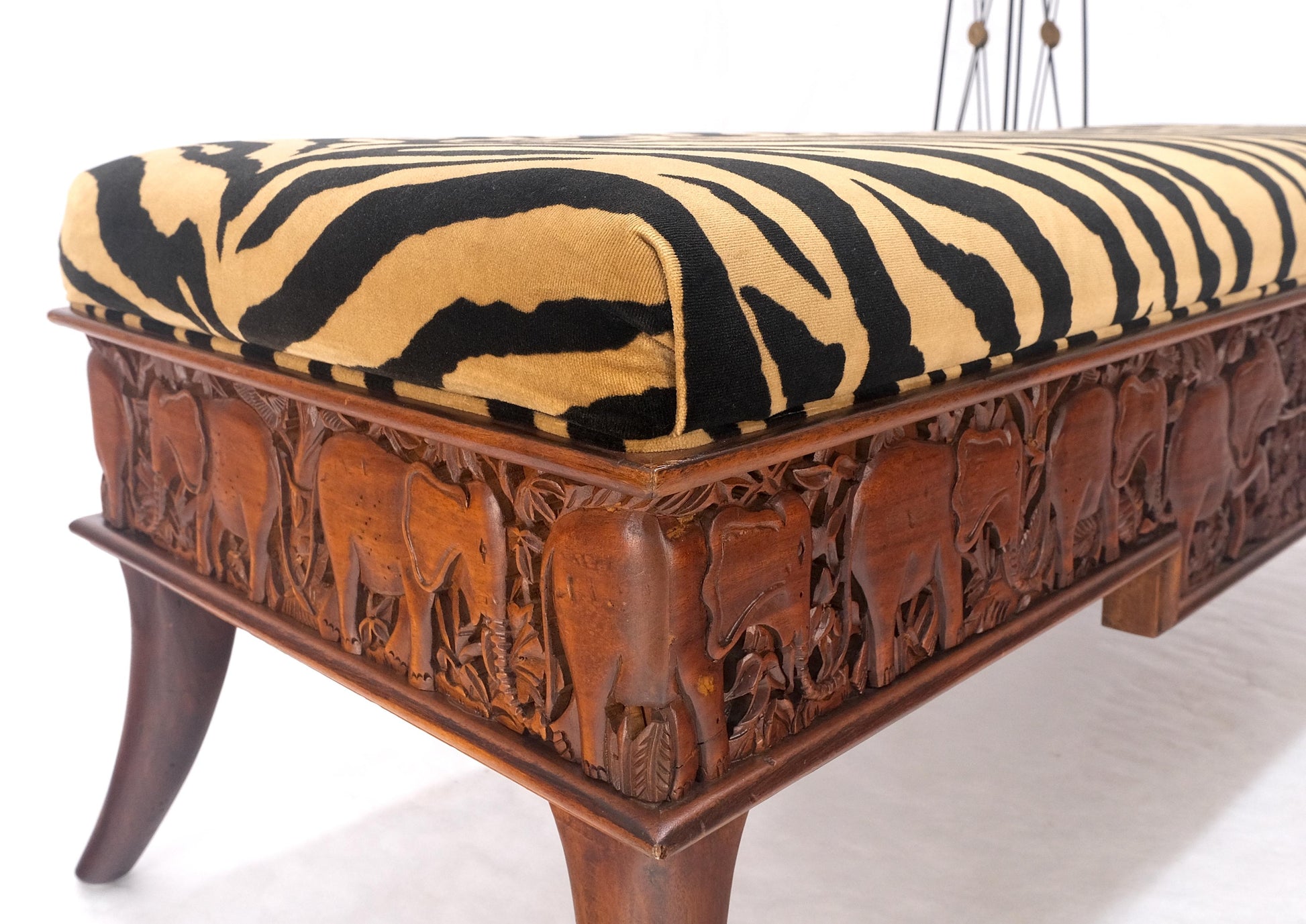 EstablishedLines Heavy Solid Carved Elephants Teak Base Tiger Upholstery Horn Leg Bench MINT!