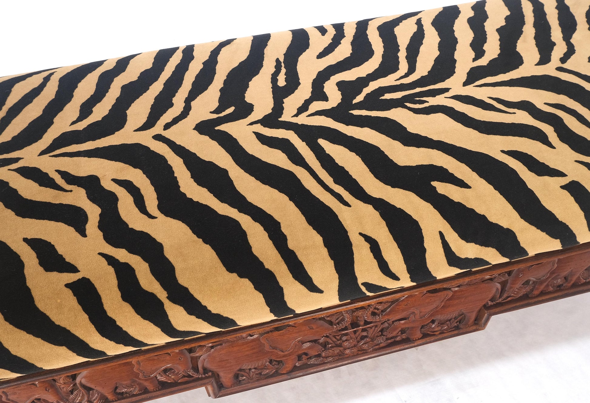 EstablishedLines Heavy Solid Carved Elephants Teak Base Tiger Upholstery Horn Leg Bench MINT!
