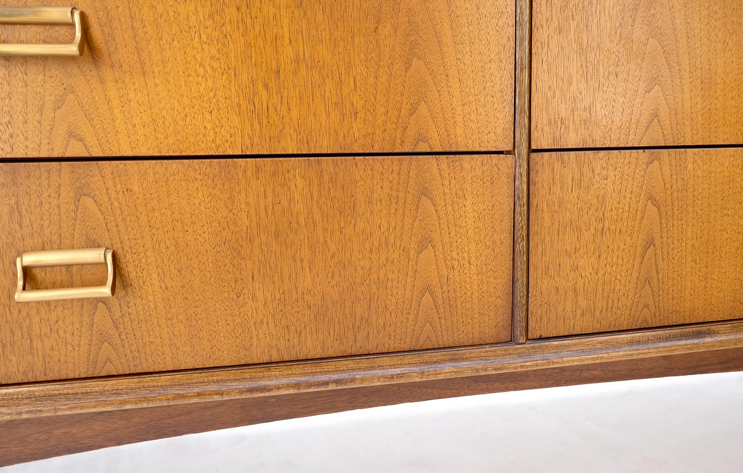 EstablishedLines American Mid Century Modern 6 Drawers Walnut Dresser Brass Hardware MINT!
