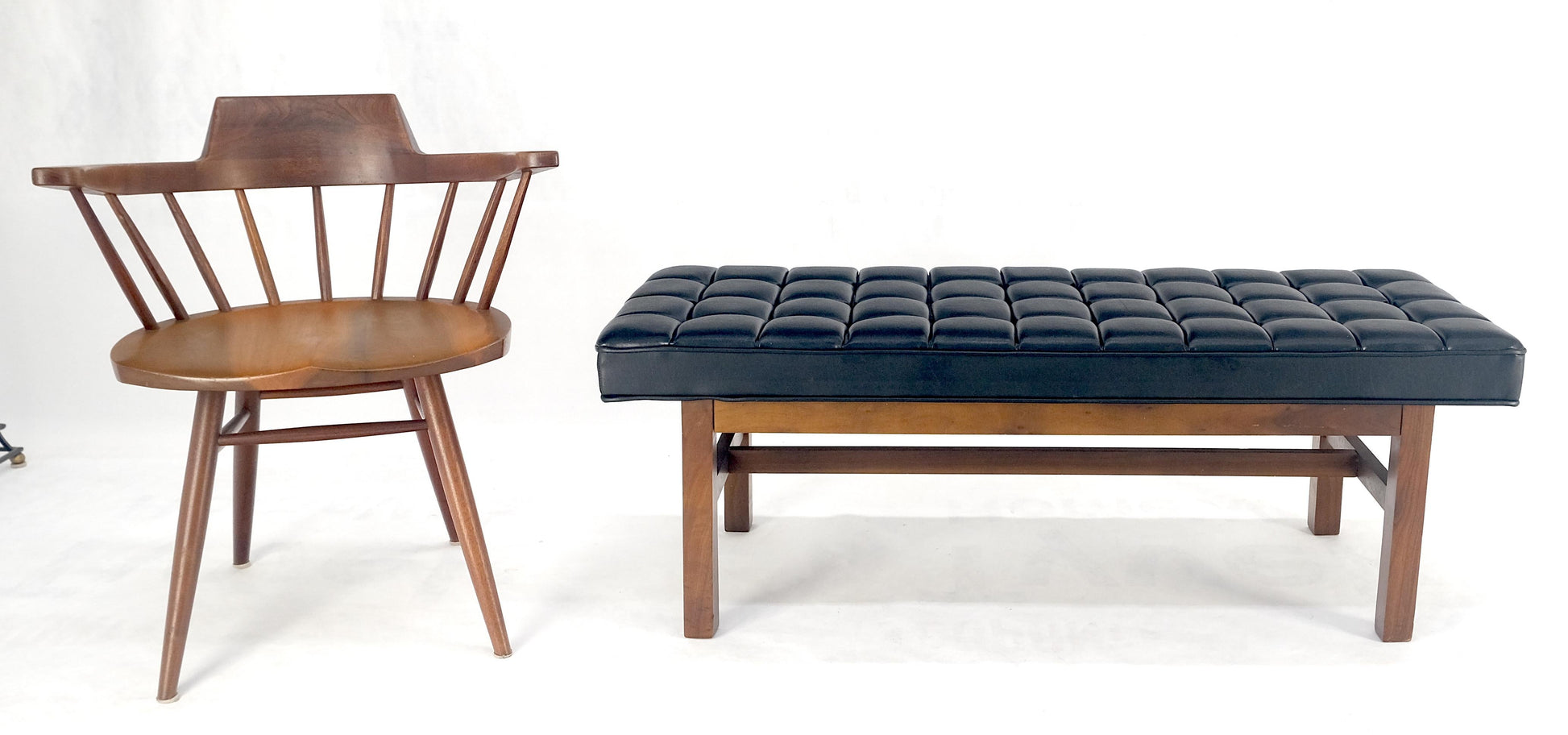 EstablishedLines MINT Mid Century Modern Black Tufted Upholstery Solid Oiled Walnut Base MINT!